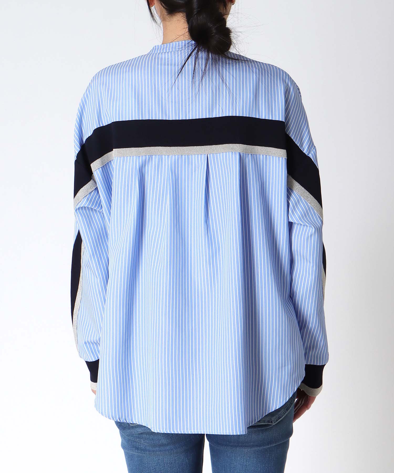 バックヨークテープブラウス