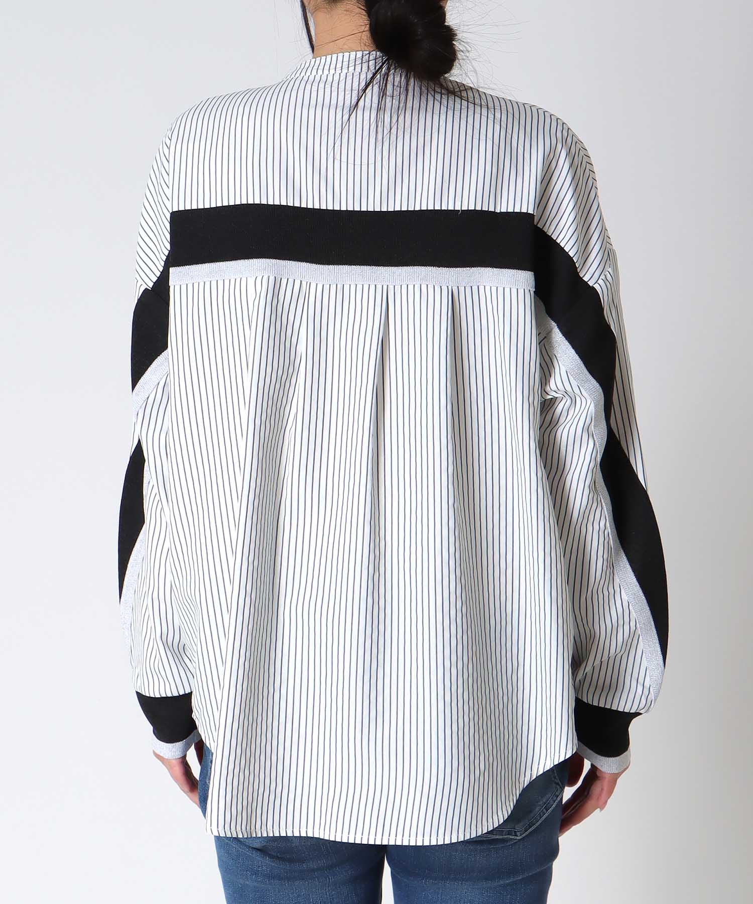 バックヨークテープブラウス