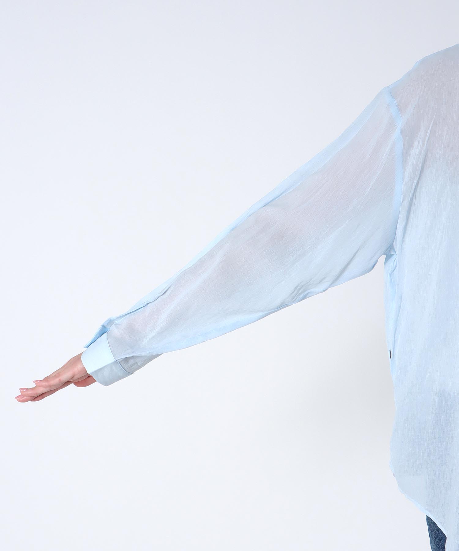 シアーエステルステンブラウス