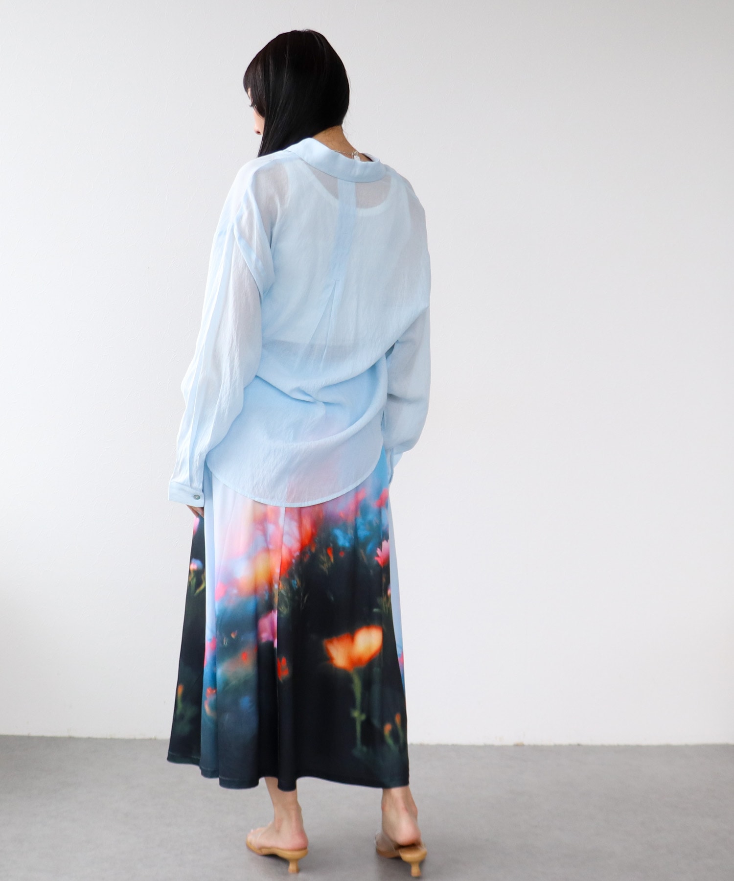 シアーエステルステンブラウス