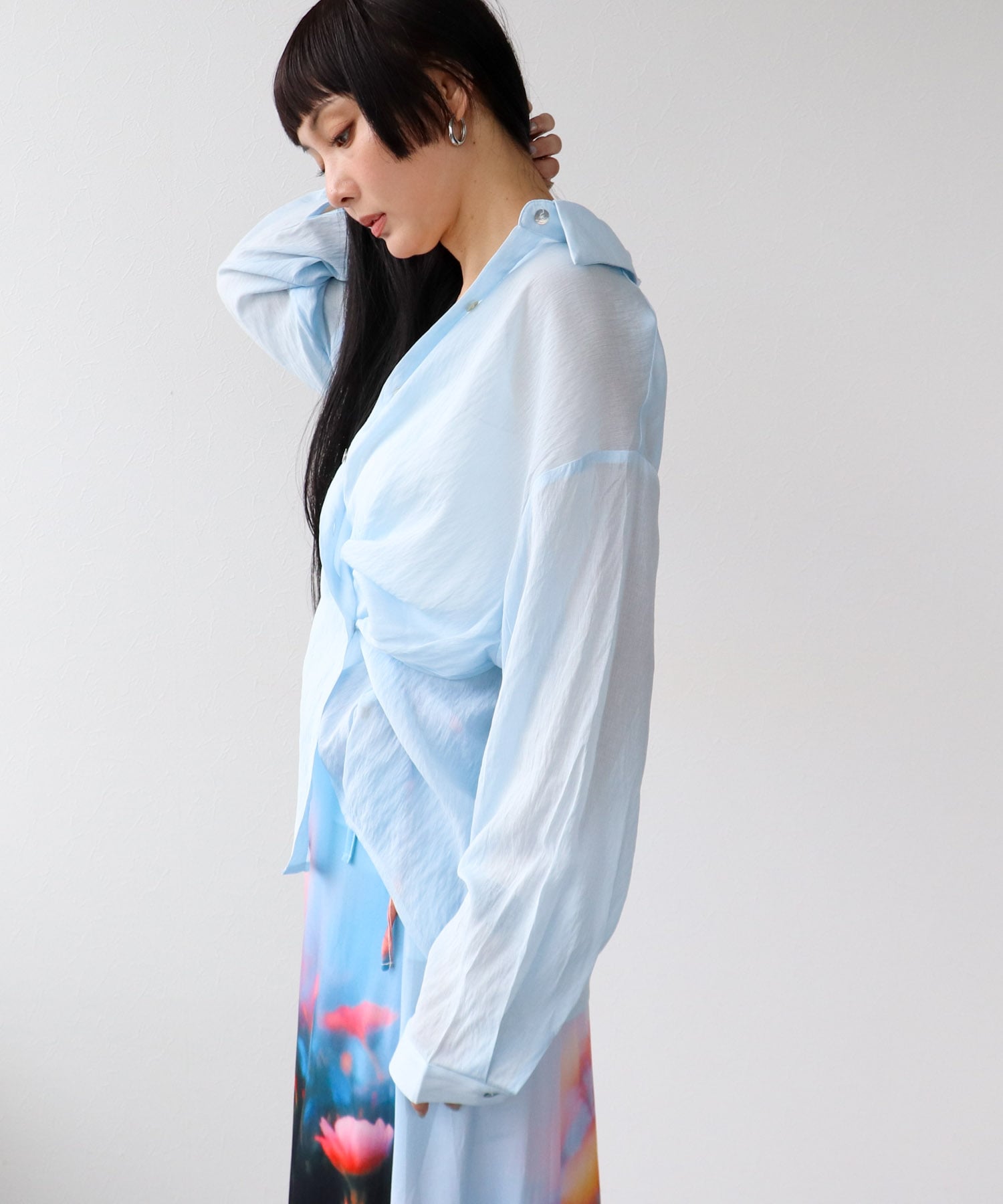 シアーエステルステンブラウス