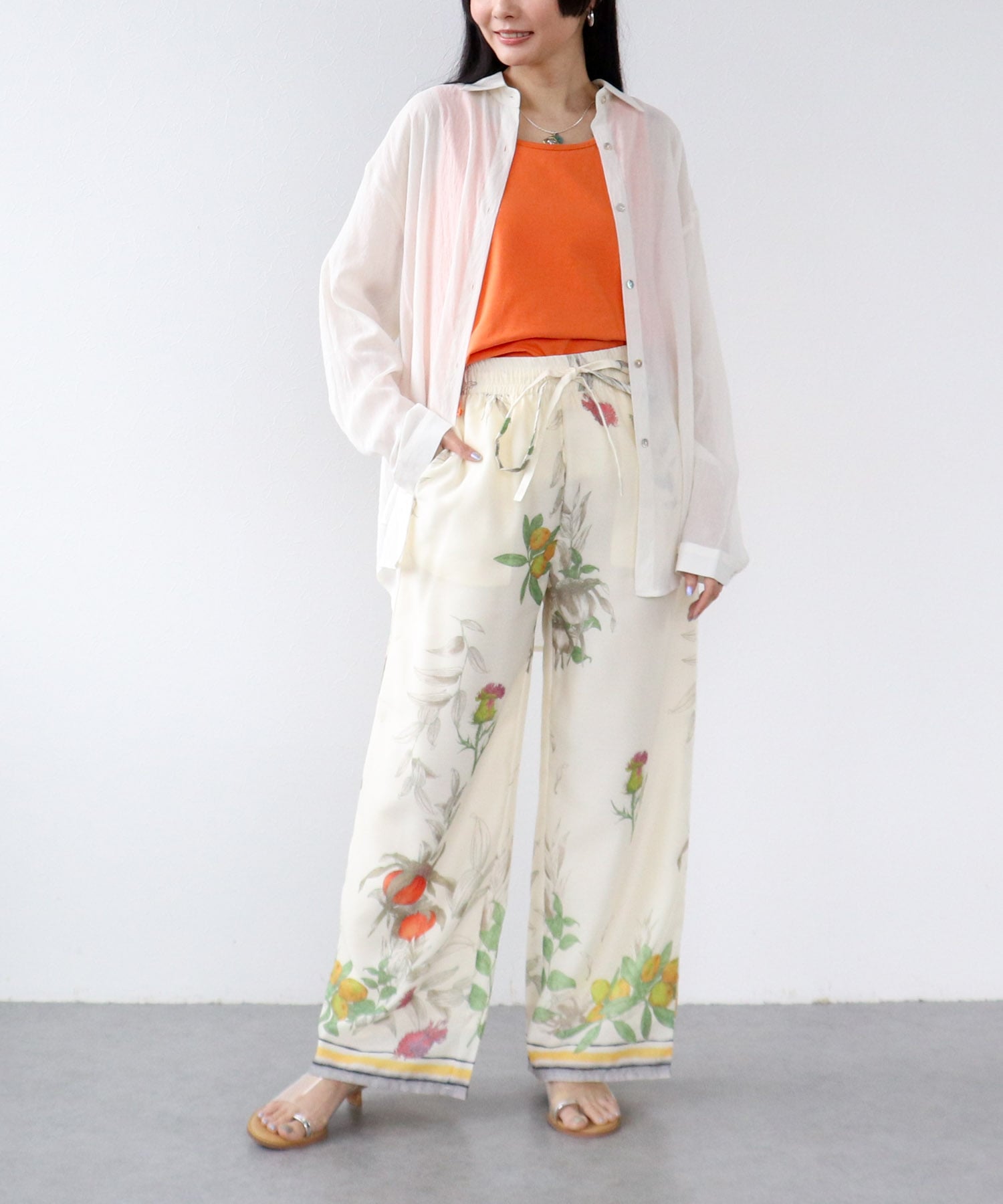 シアーエステルステンブラウス