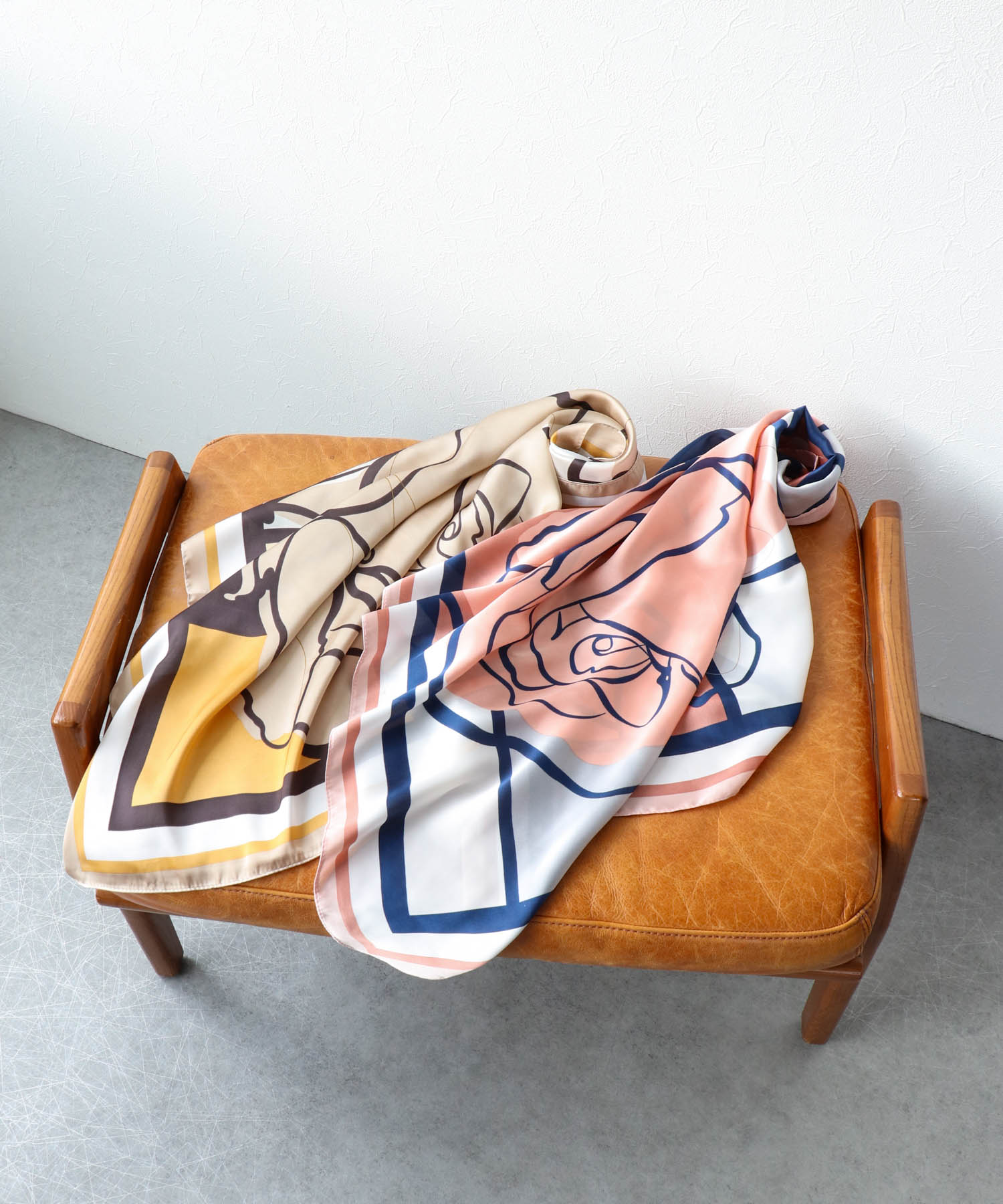 ローズ柄スカーフ