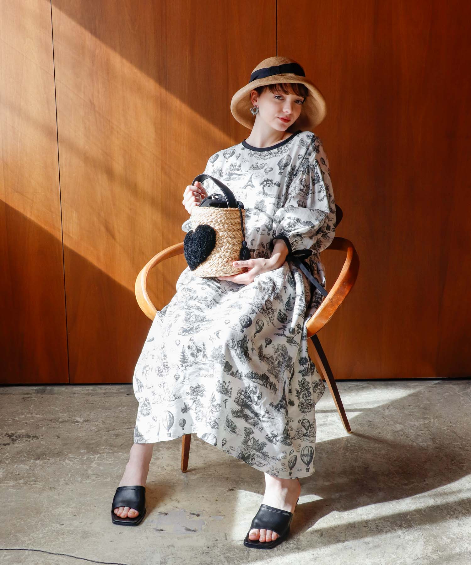 ハート付きラフィアバケットトート