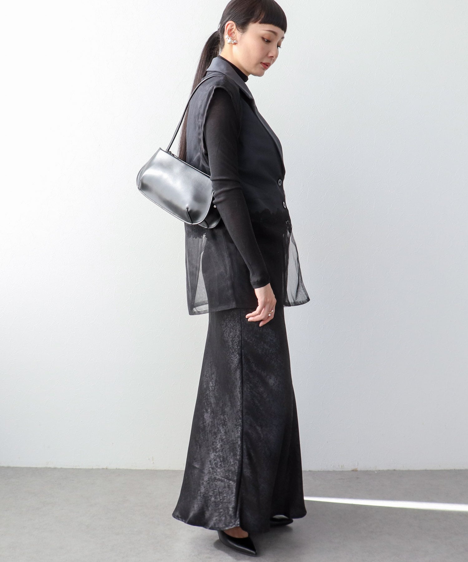 ダブルセミショルダー