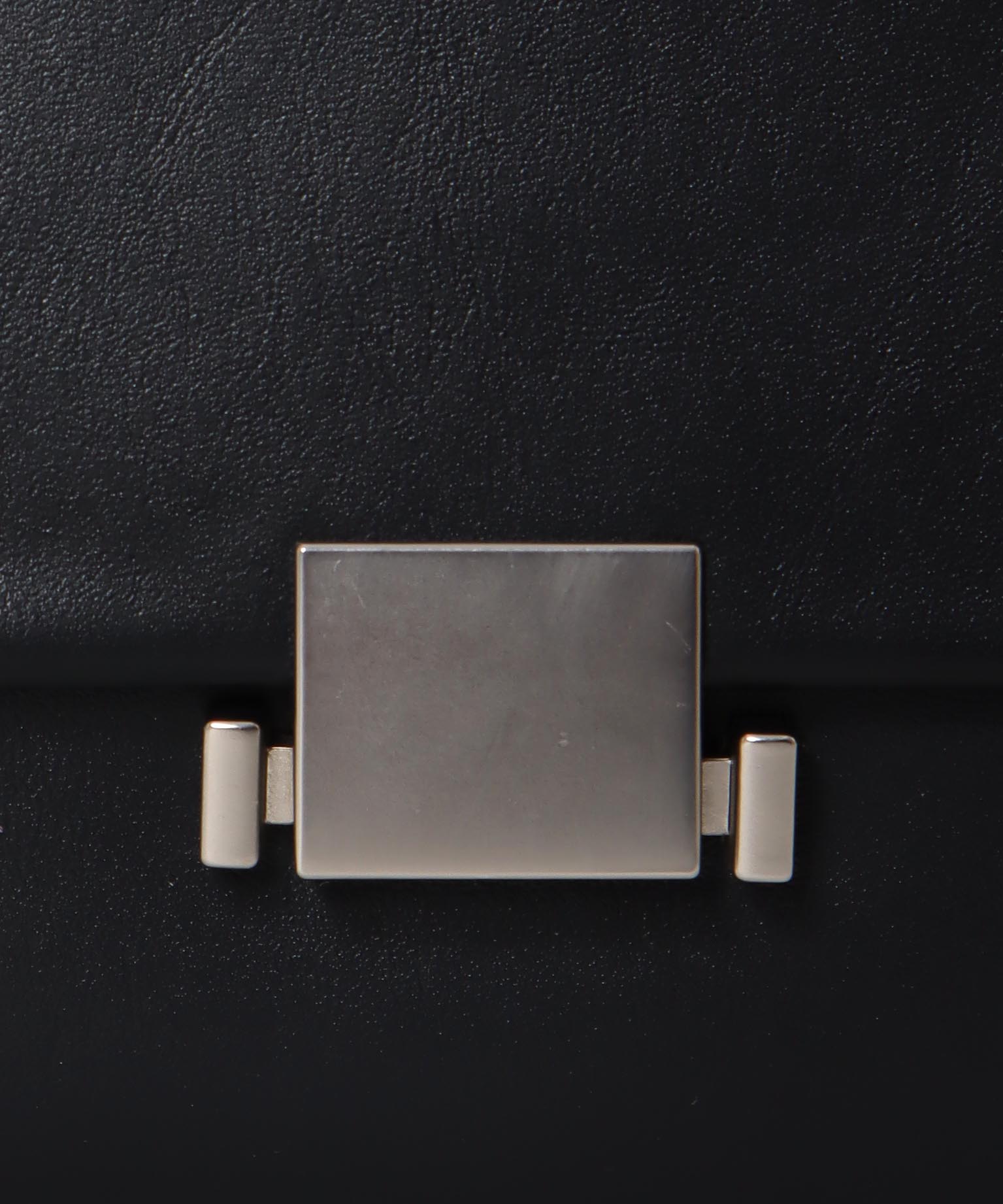 ソフトフラップハンドバッグ