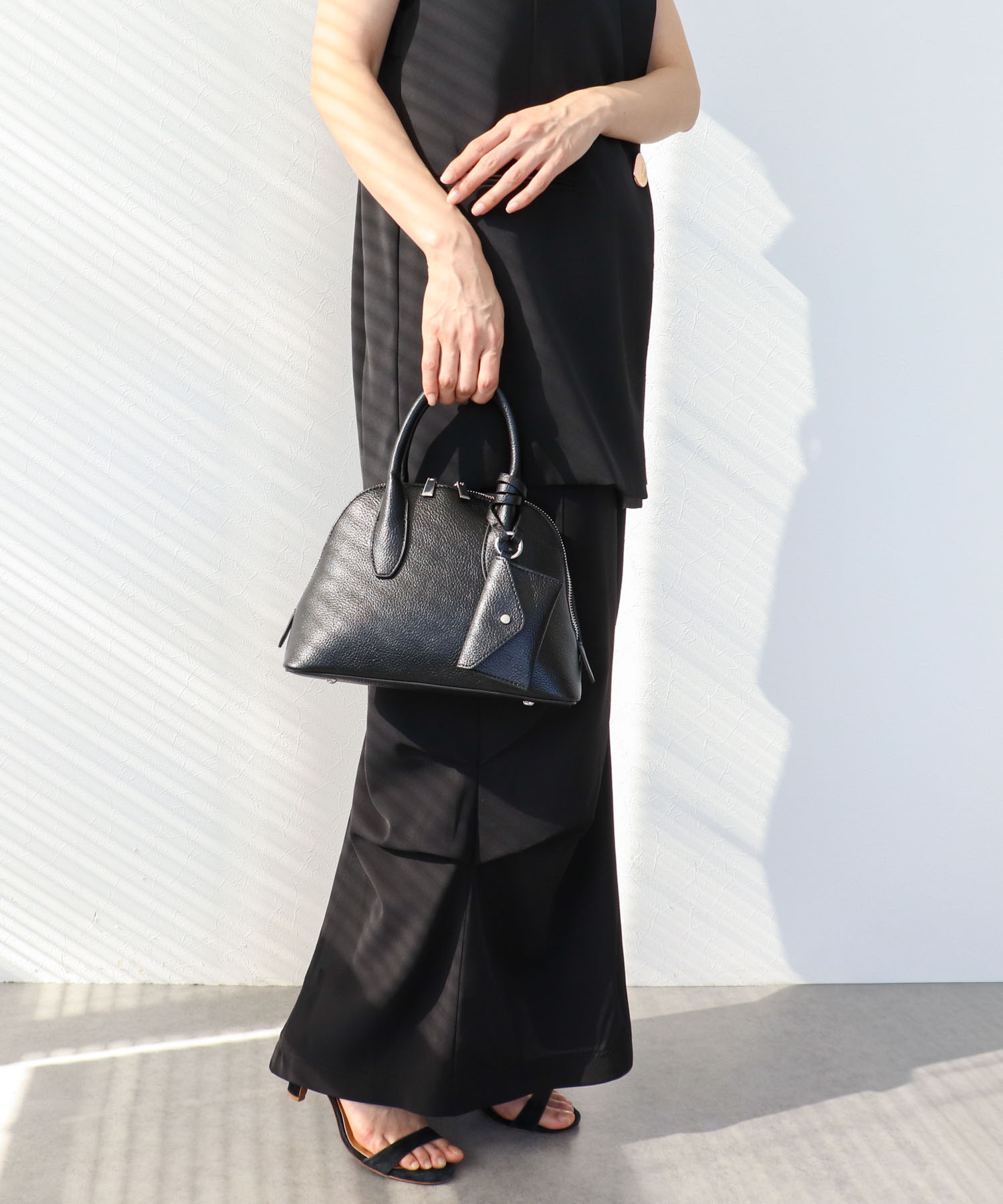 ポーチ付きシェル型ボストン