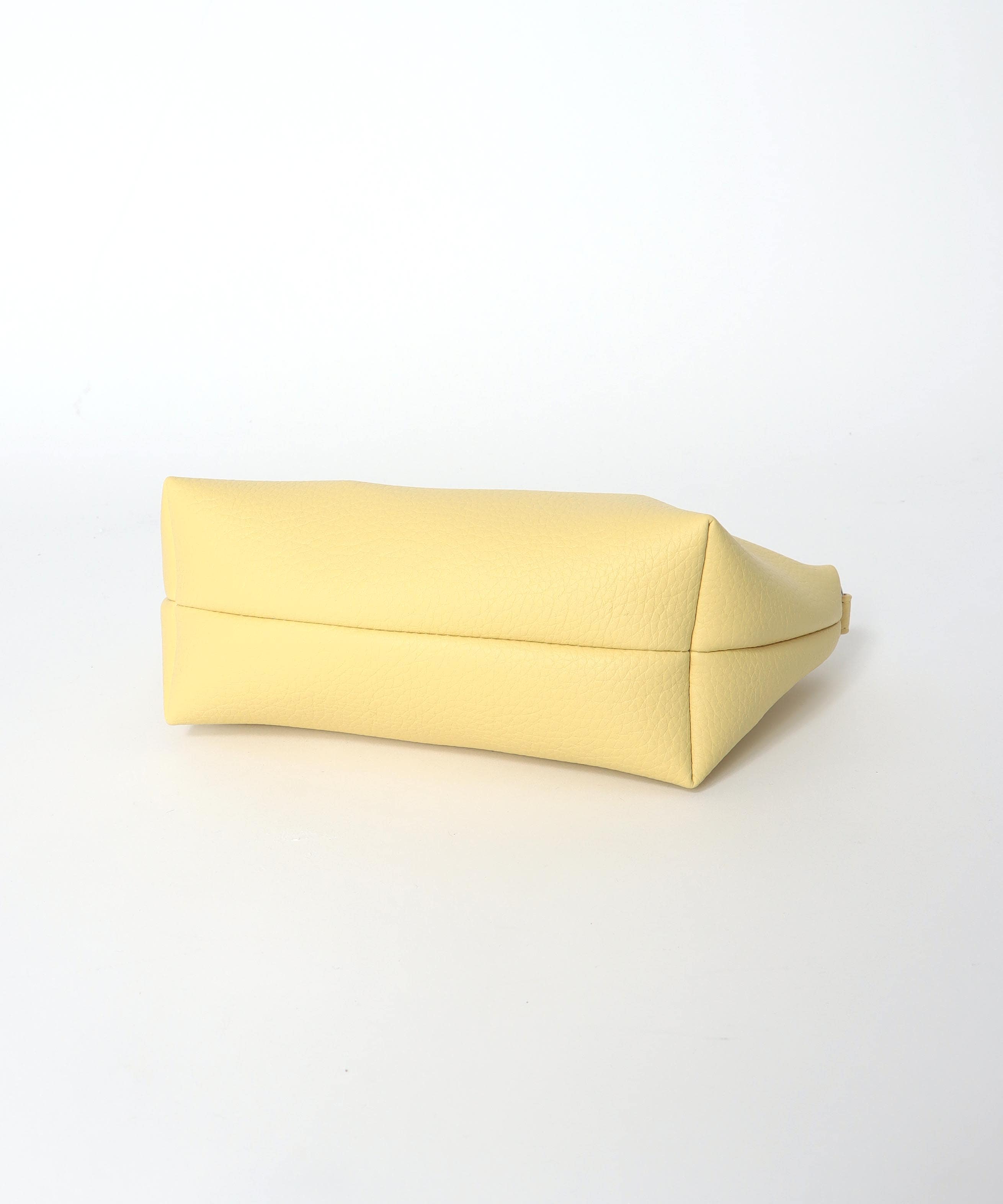 通しハンドルフラップトート