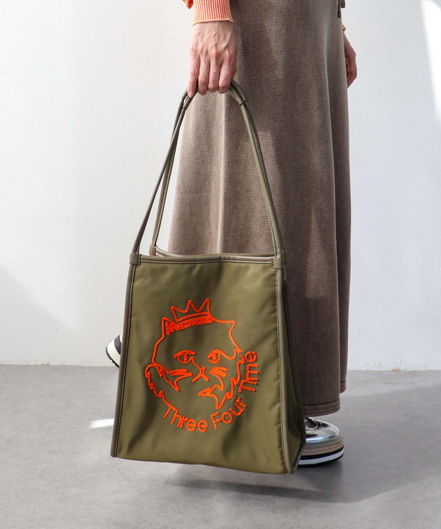 Three Four Time刺繍ナイロントート