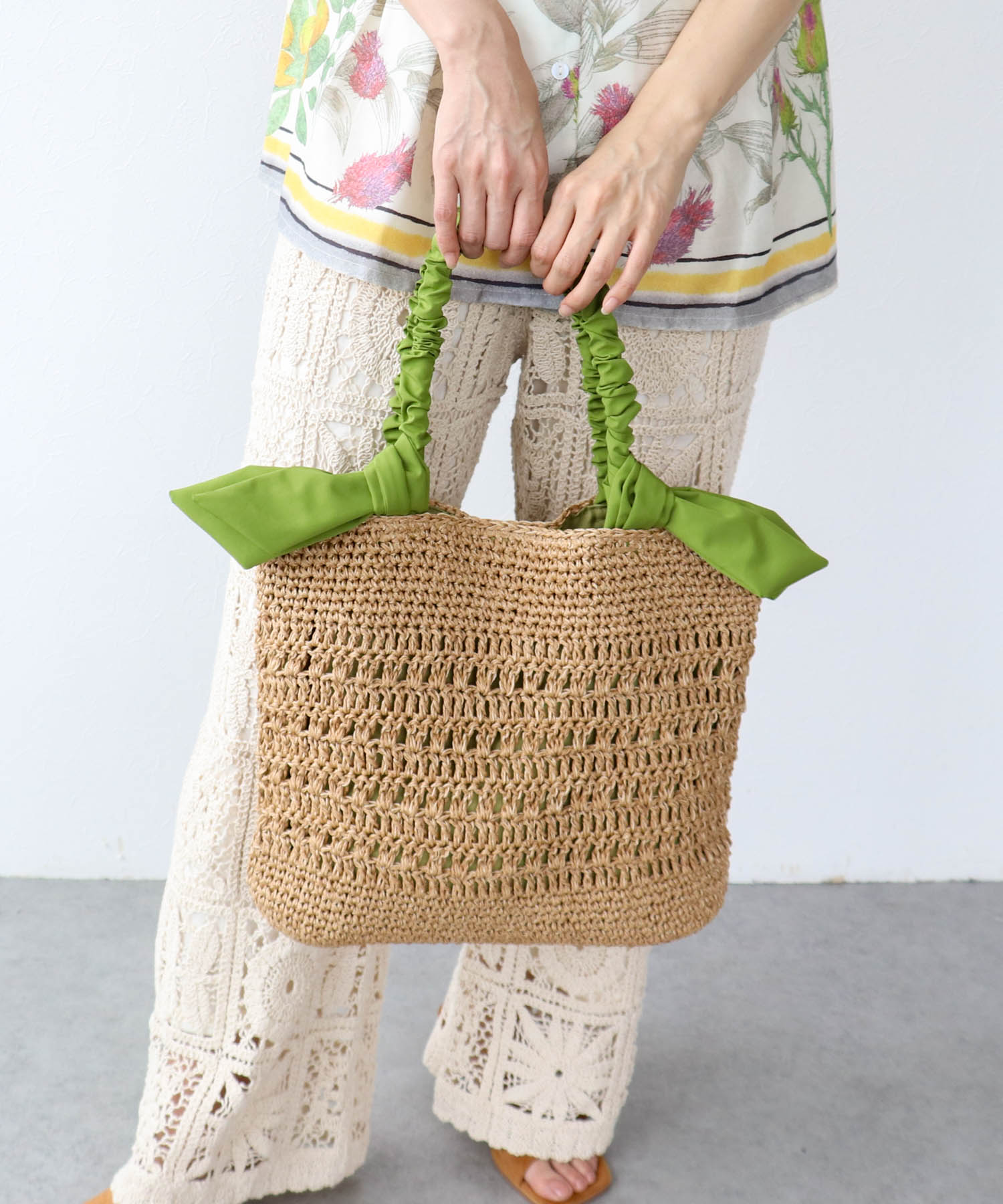 下がりリボン柄編みトート