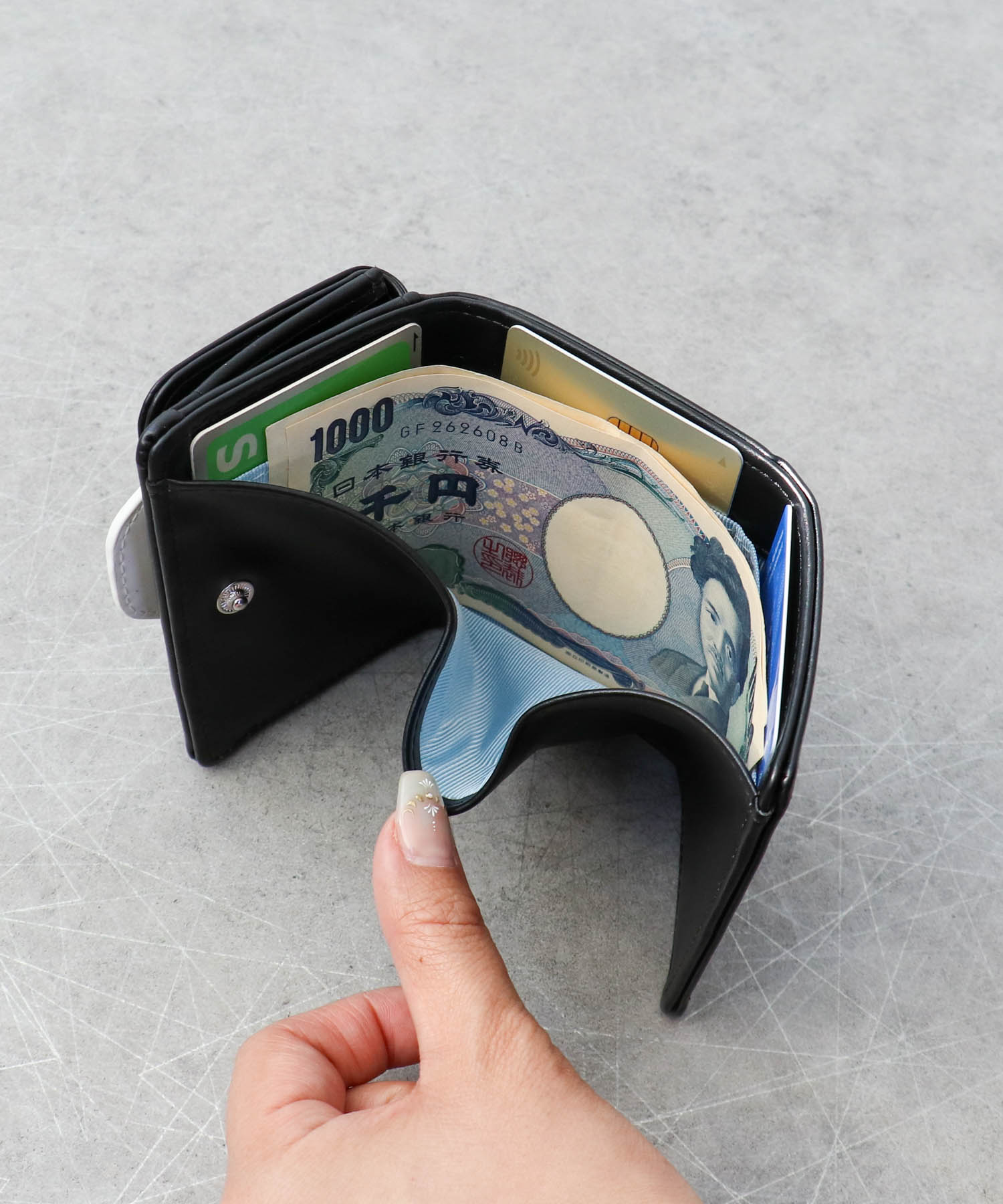 モチーフウォレット