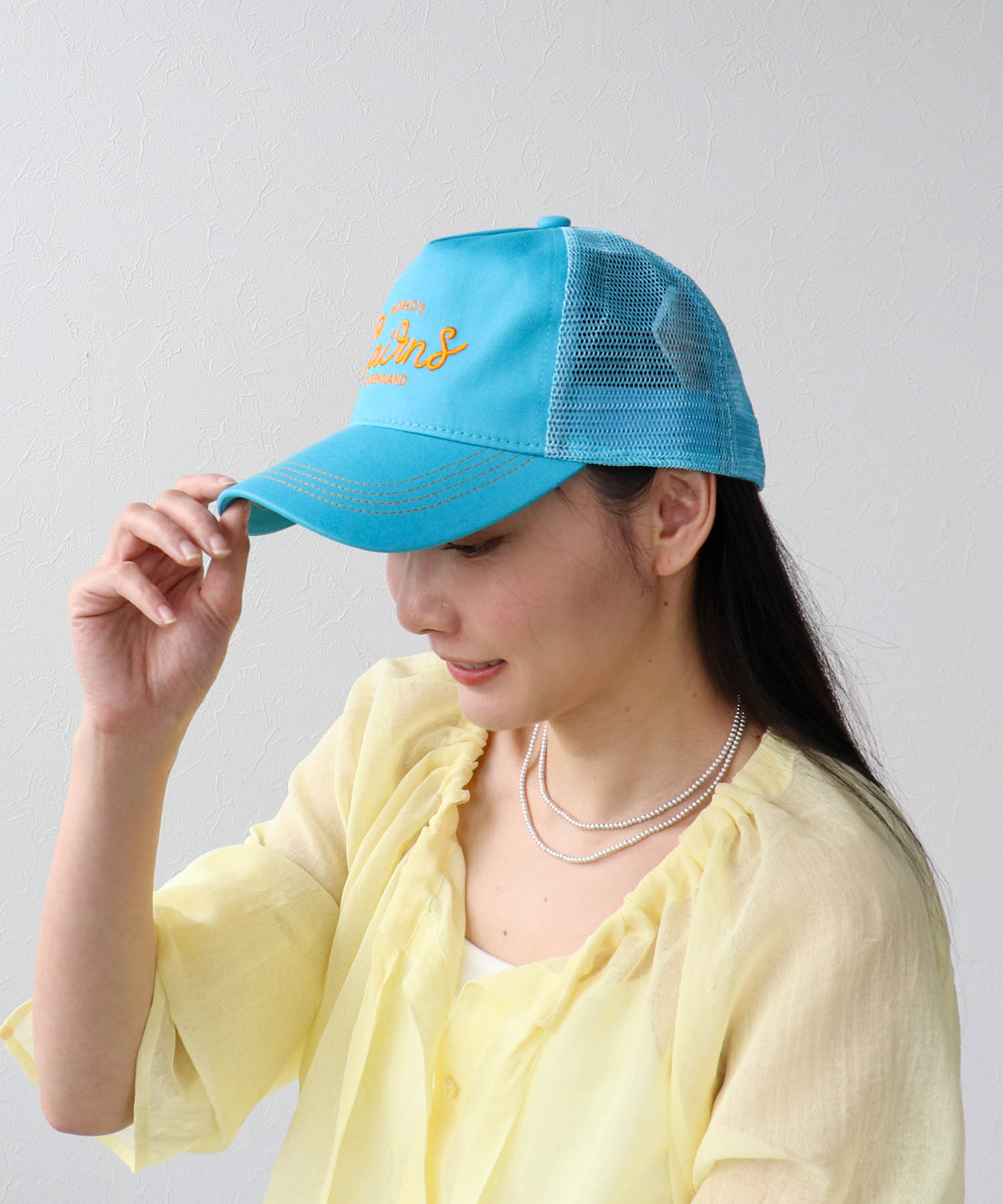 メッシュ刺繍キャップ