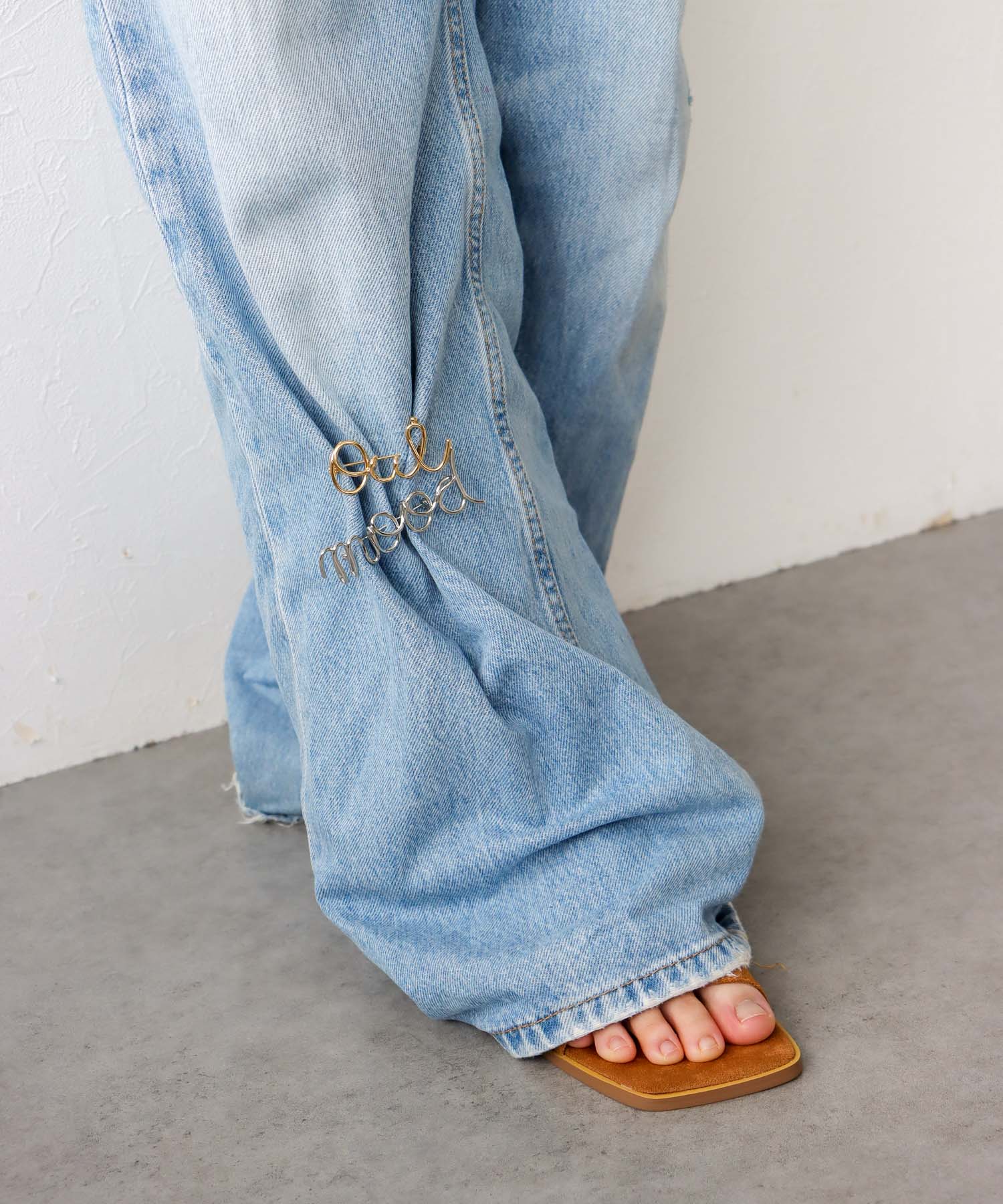 ＜WEB限定＞Awesome ブローチ