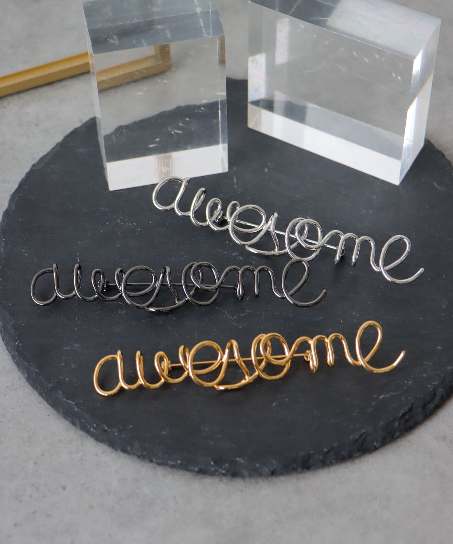 ＜WEB限定＞Awesome ブローチ
