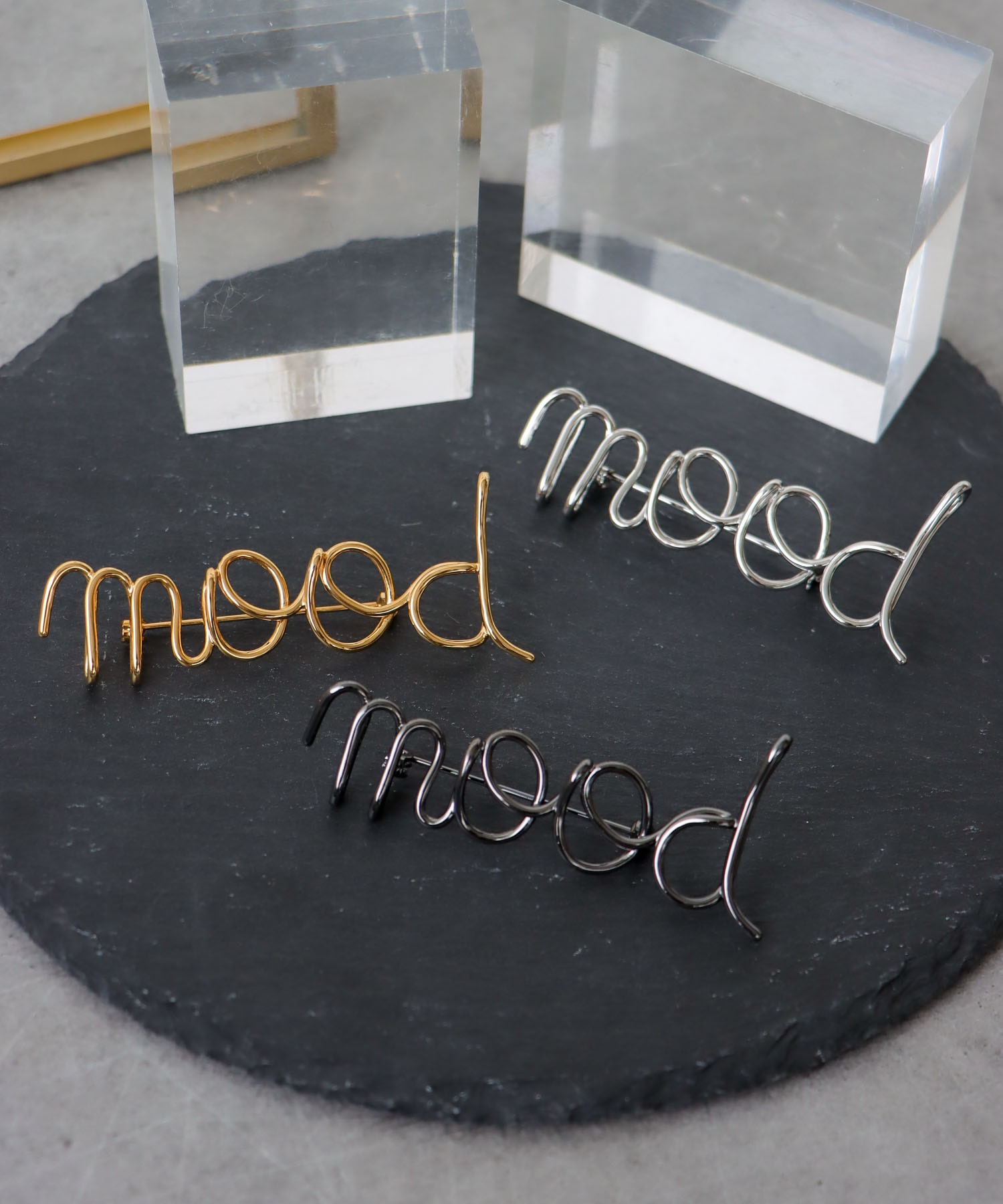 ＜WEB限定＞Mood ブローチ