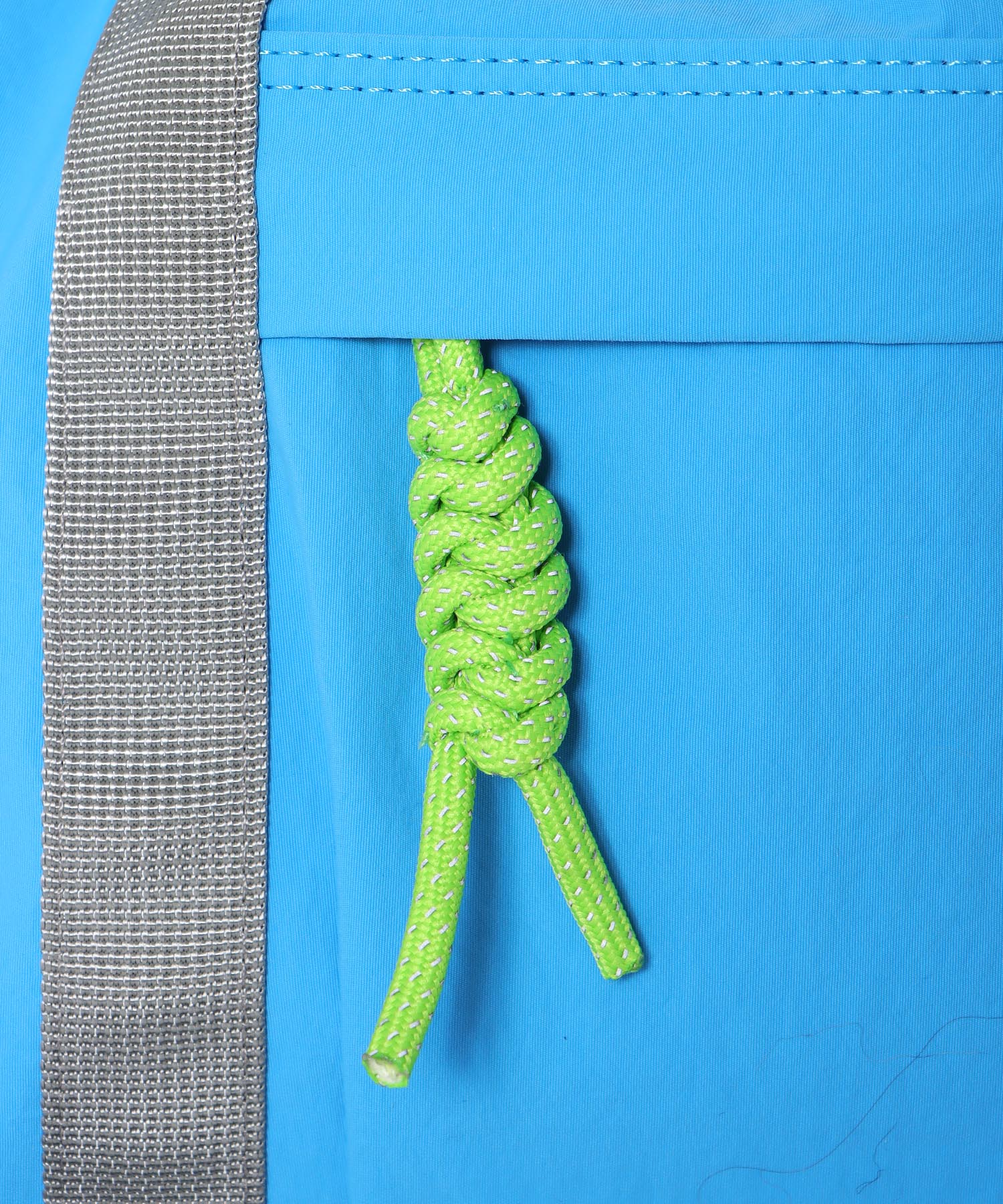 ナイロン3WAYスクエアトート