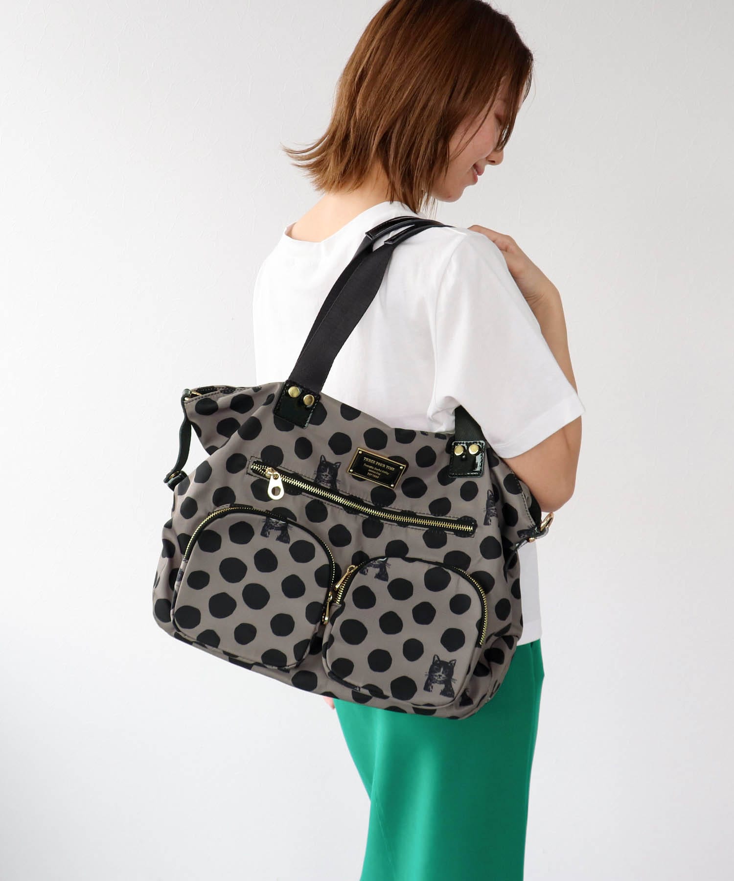 トリムパテントレザープリントBAG