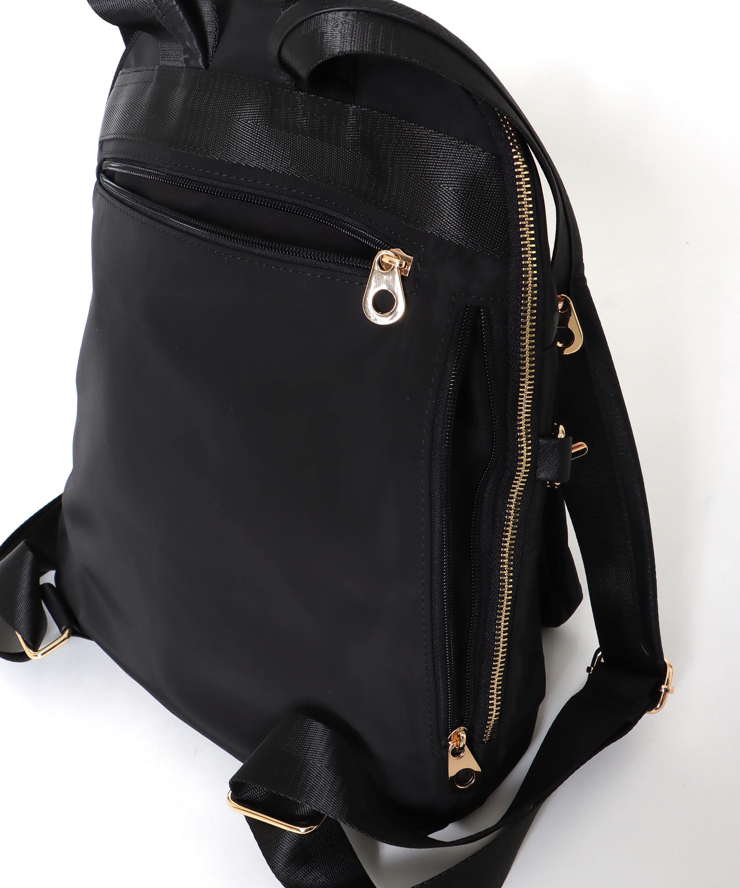 ショルダーポーチ付き刺繍4WAYナイロンリュック