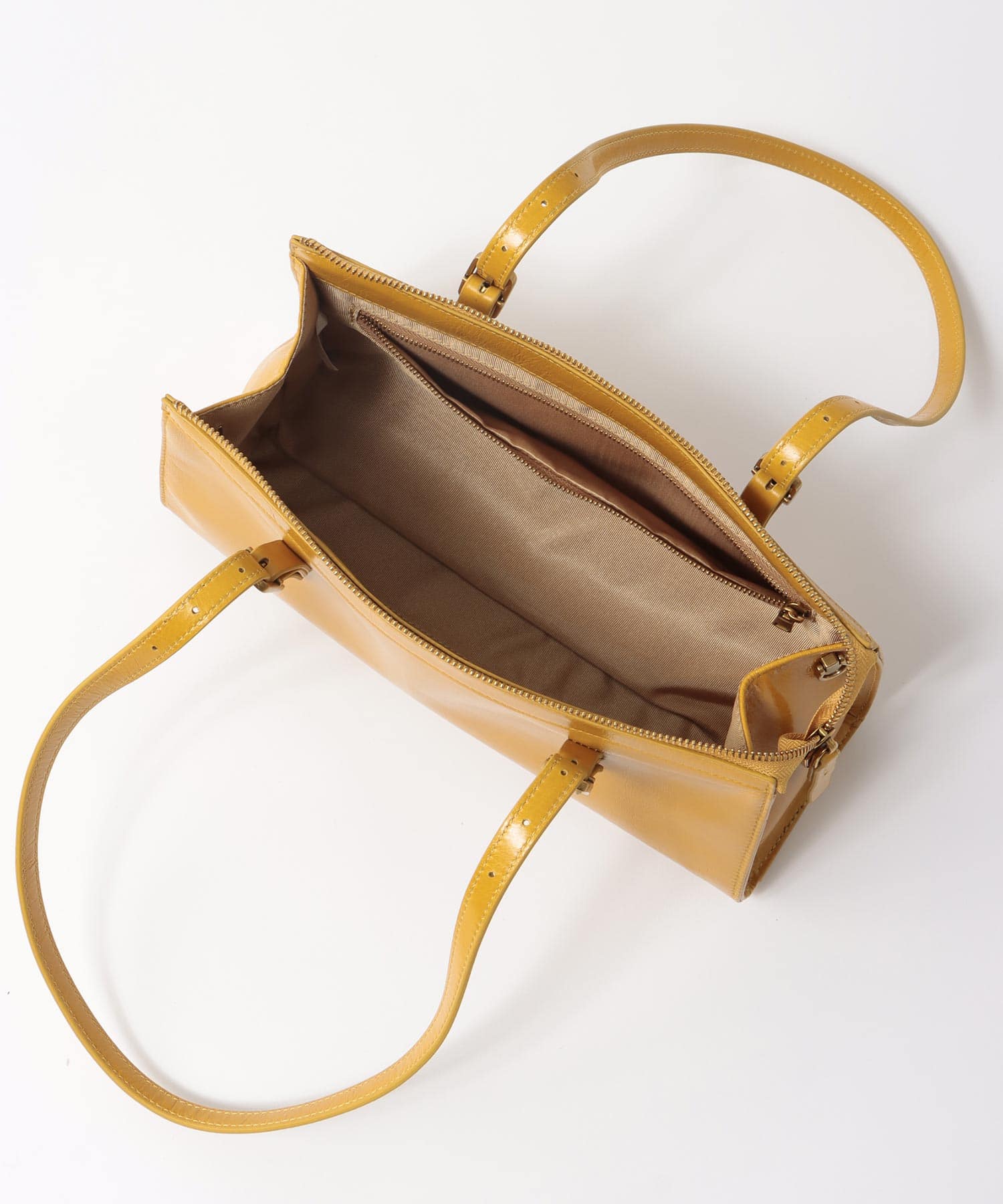 牛革横長ベルトショルダー