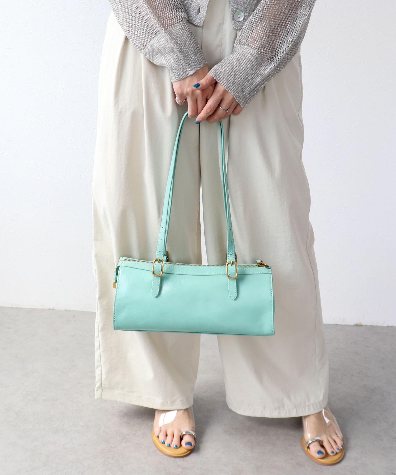 牛革横長ベルトショルダー