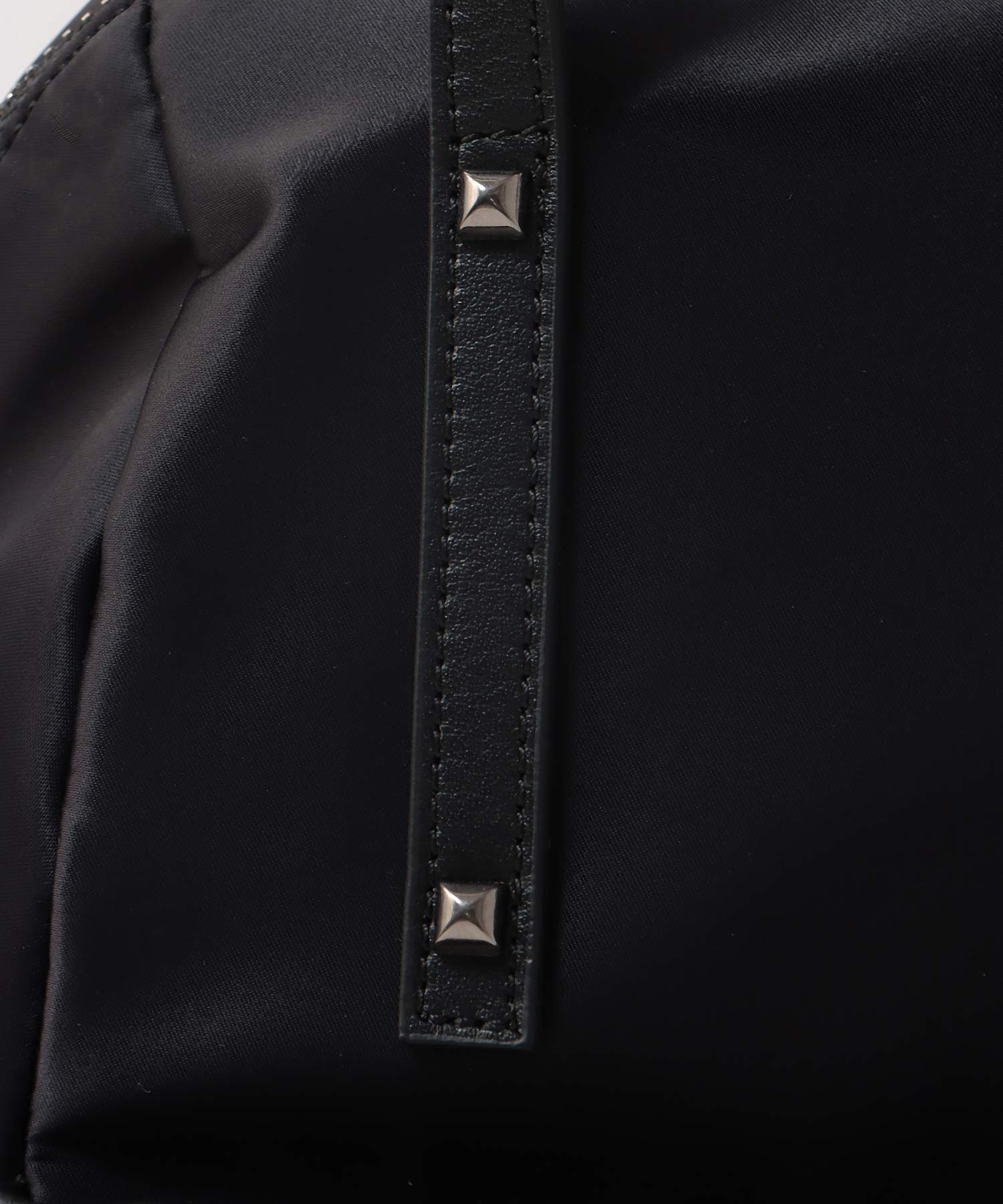 トリムレザースタッズ持ち手リュック