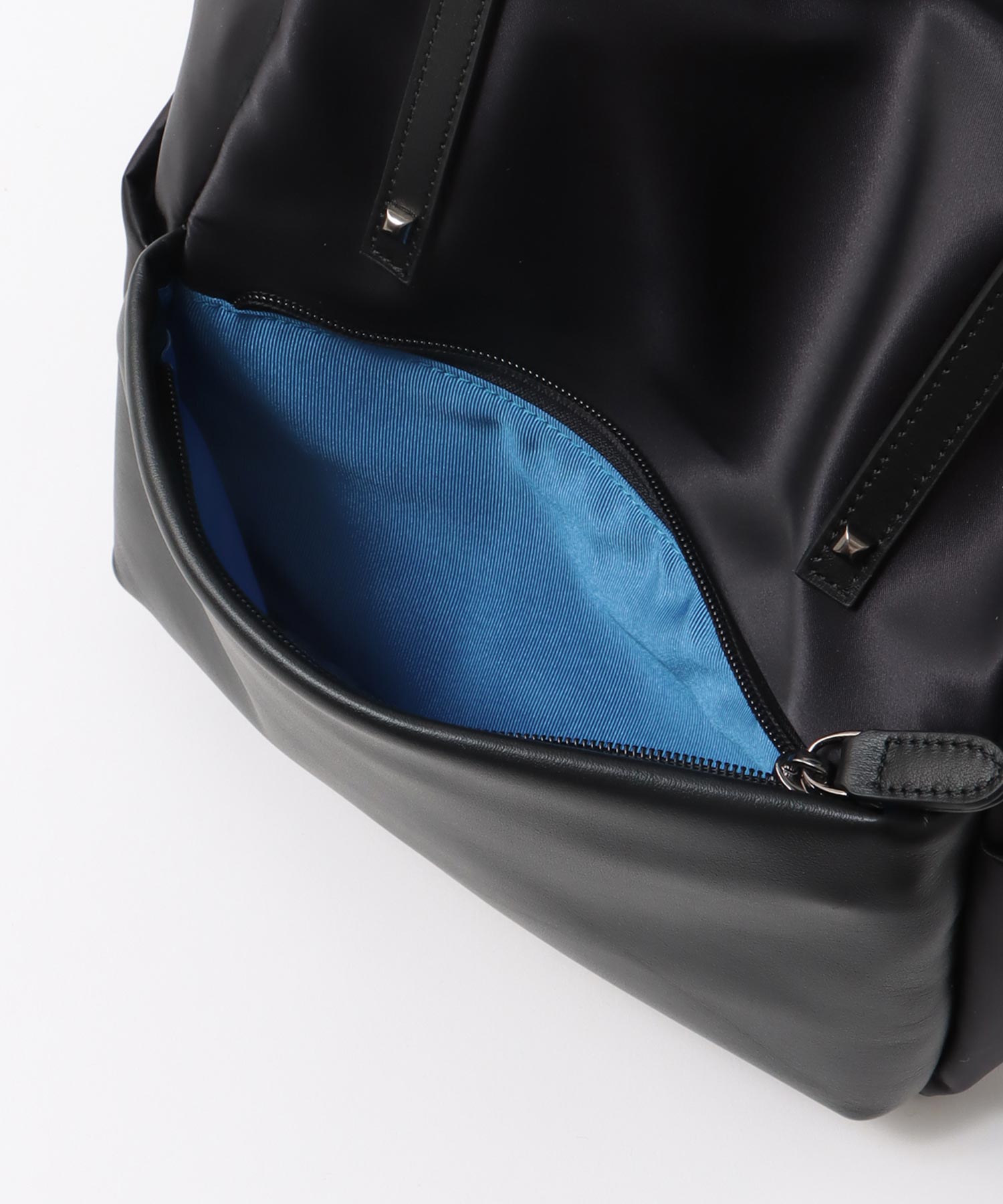 トリムレザースタッズ持ち手リュック