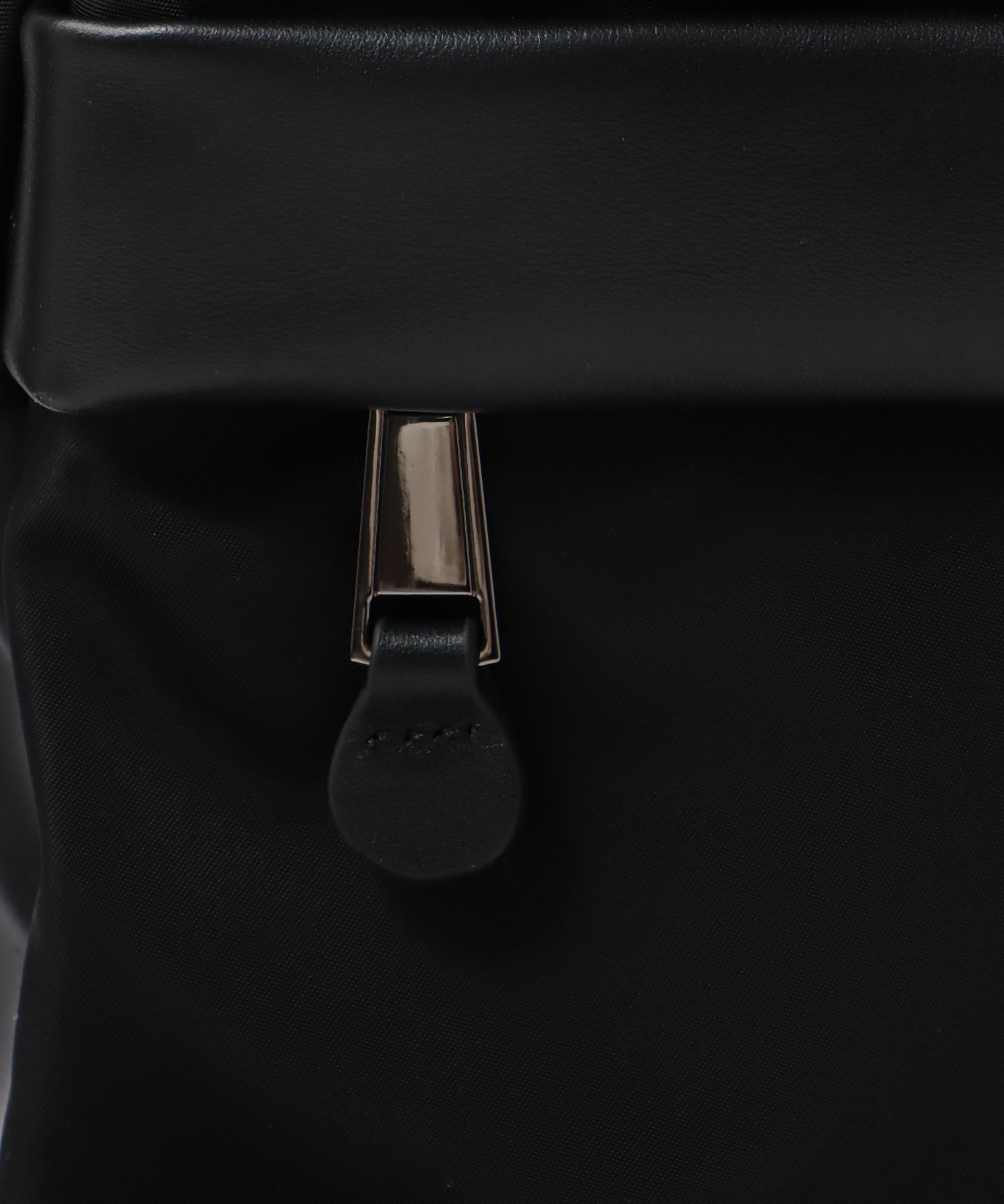 トリムレザーナイロンマチ付きトート