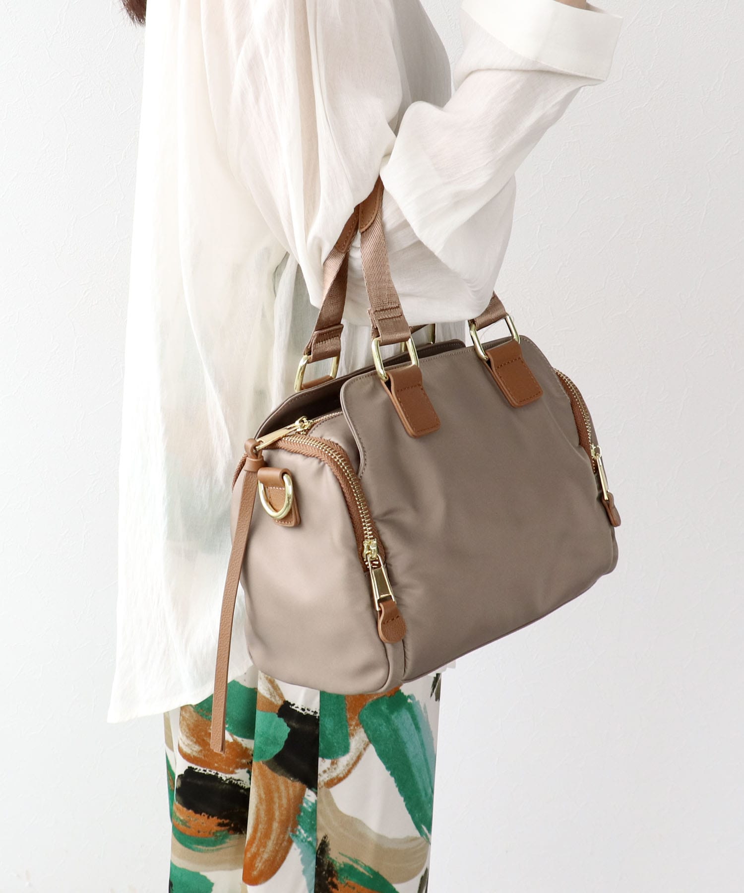 トリムレザーサイドポケットミニボストン