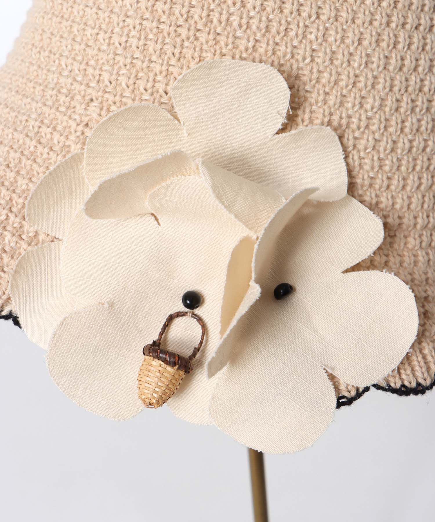 ＜一部店舗・WEB限定＞花とカゴチューリップHat