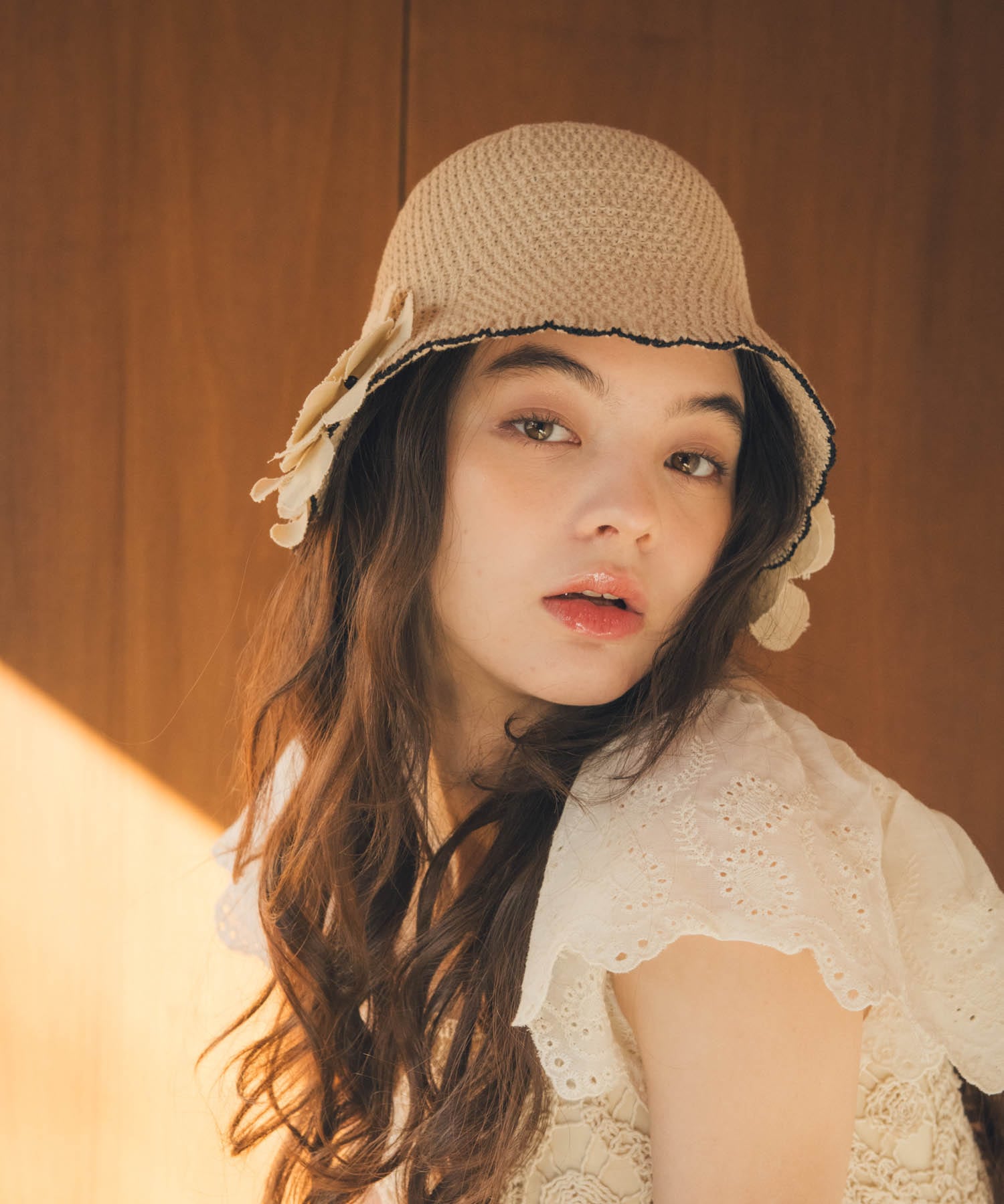 ＜一部店舗・WEB限定＞花とカゴチューリップHat