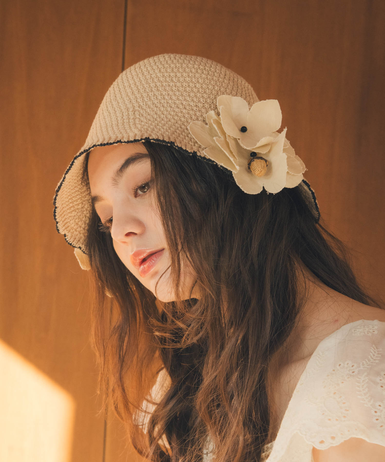 ＜一部店舗・WEB限定＞花とカゴチューリップHat