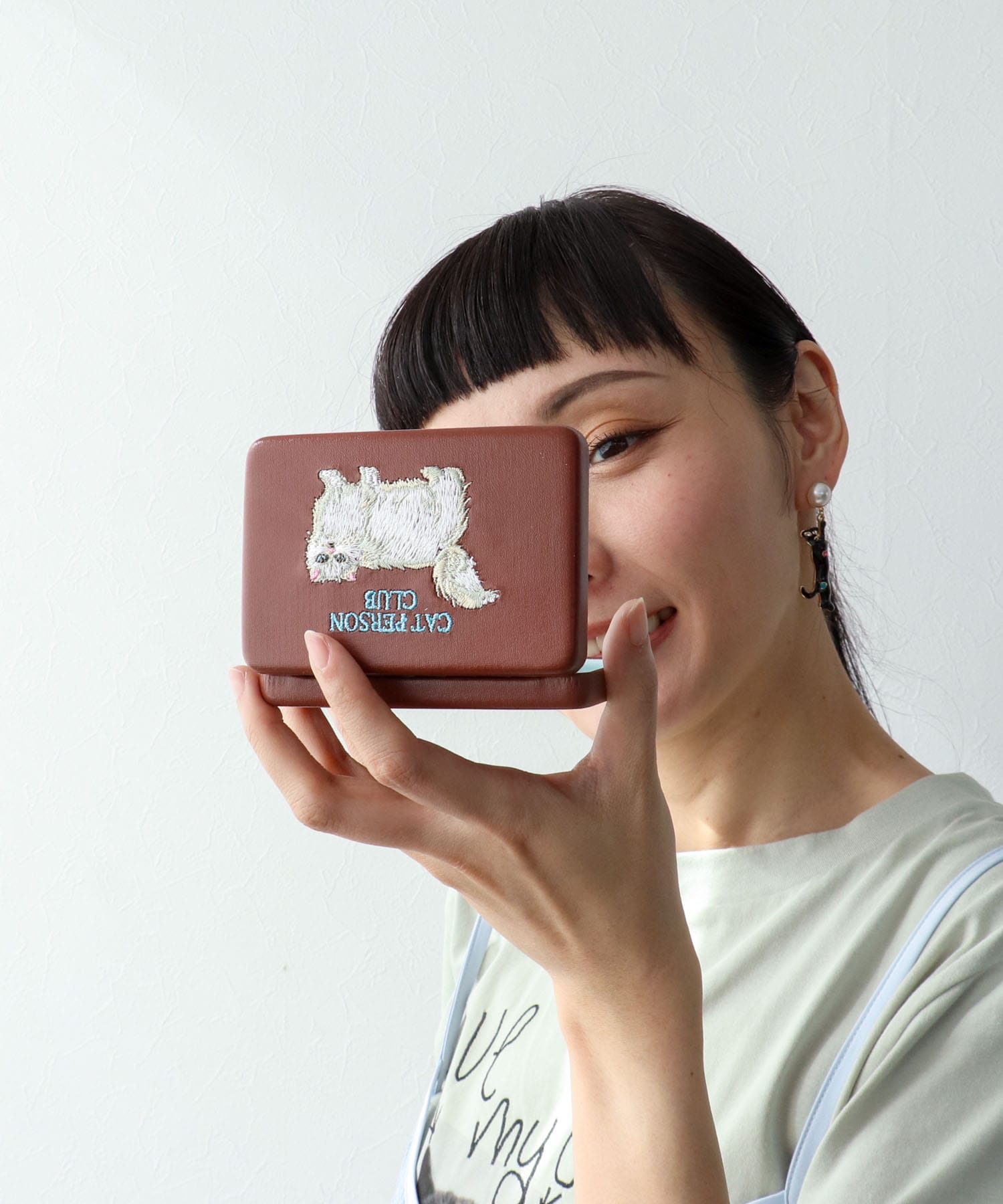 【JOliJOli】FTキャリング刺繍コンパクトケース