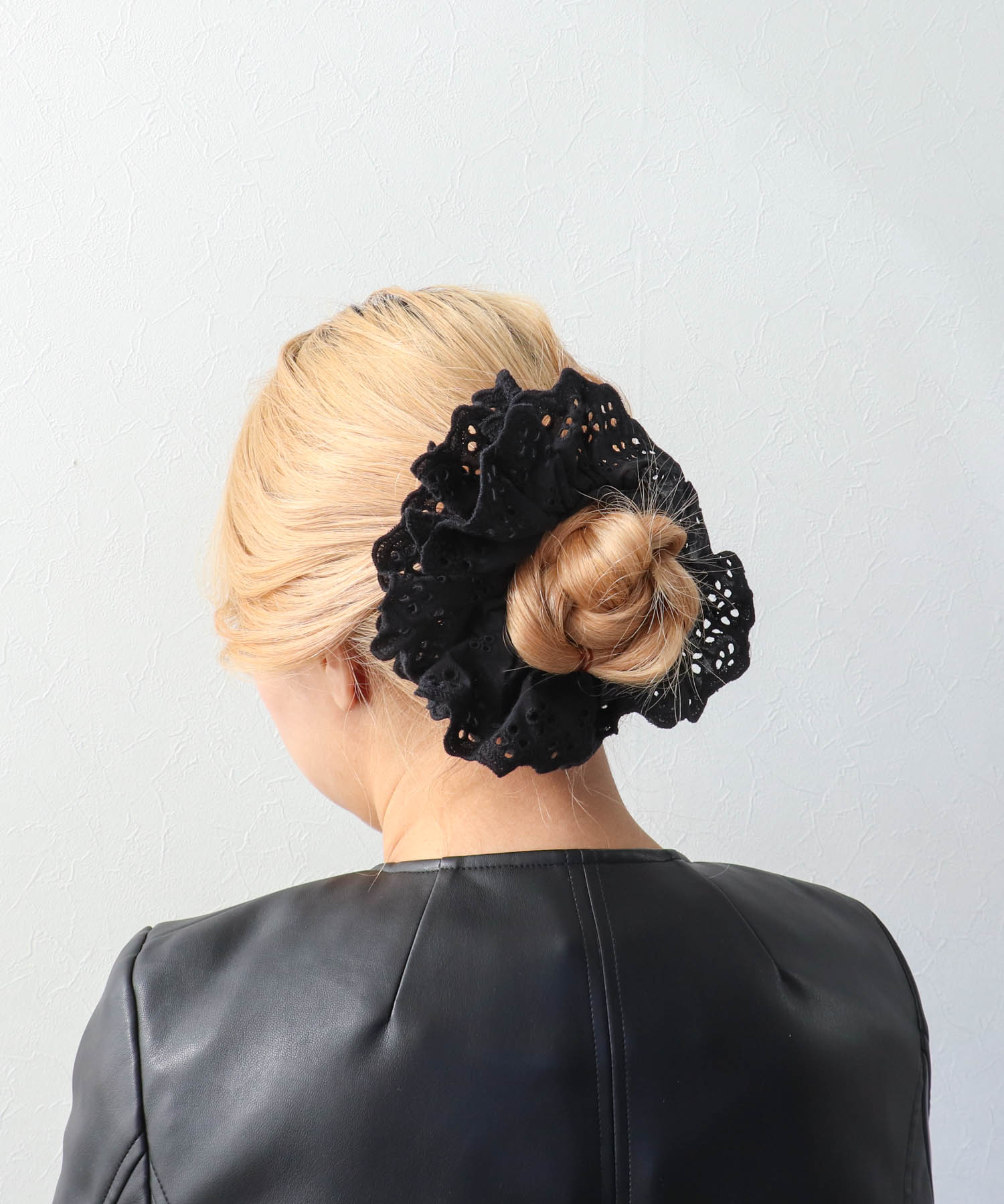 スカラップレースシュシュ