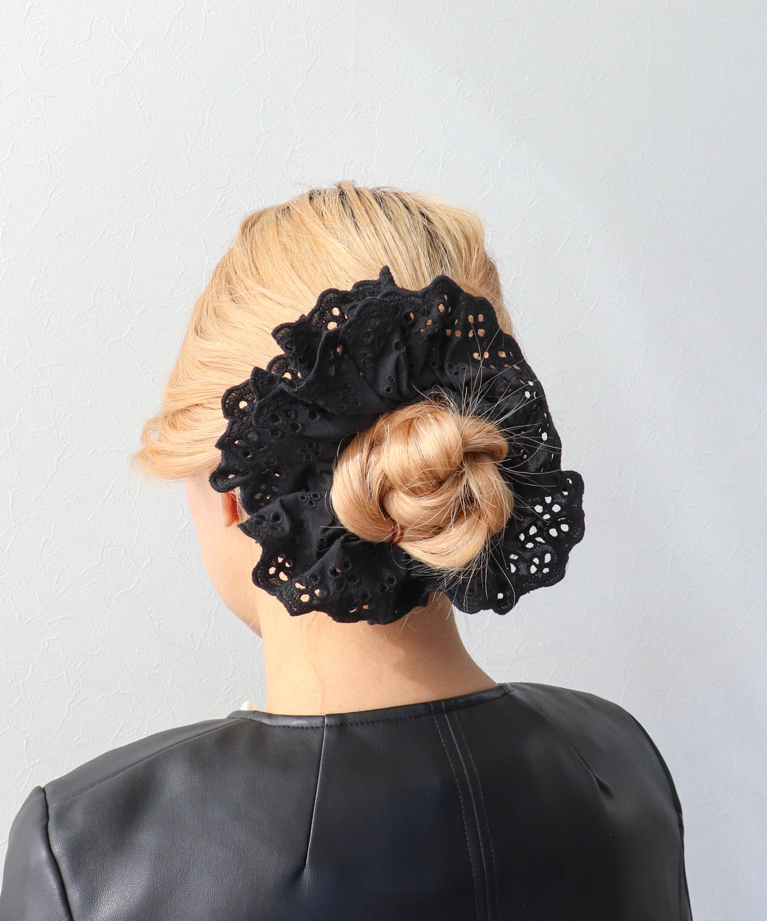 スカラップレースシュシュ