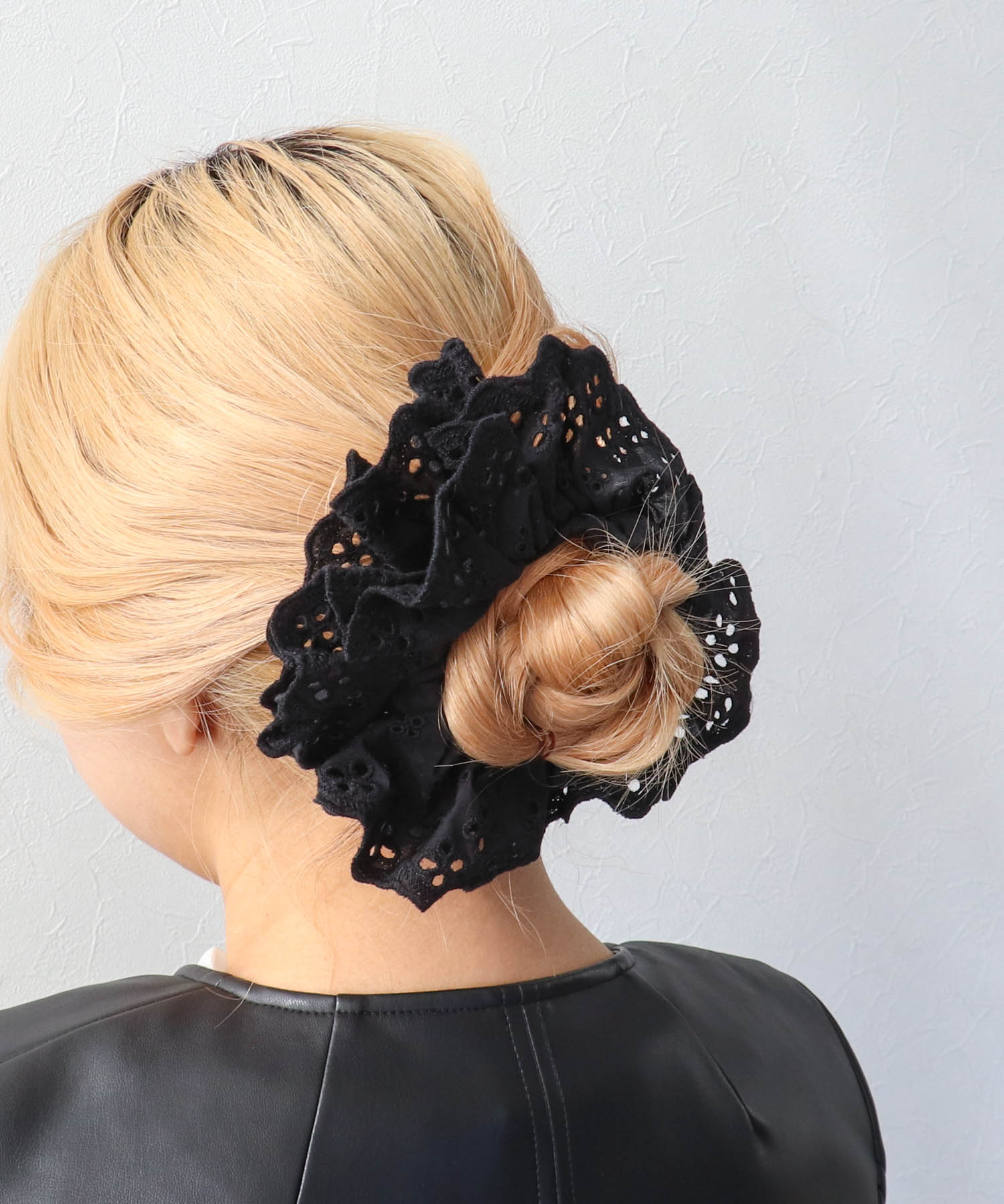 スカラップレースシュシュ