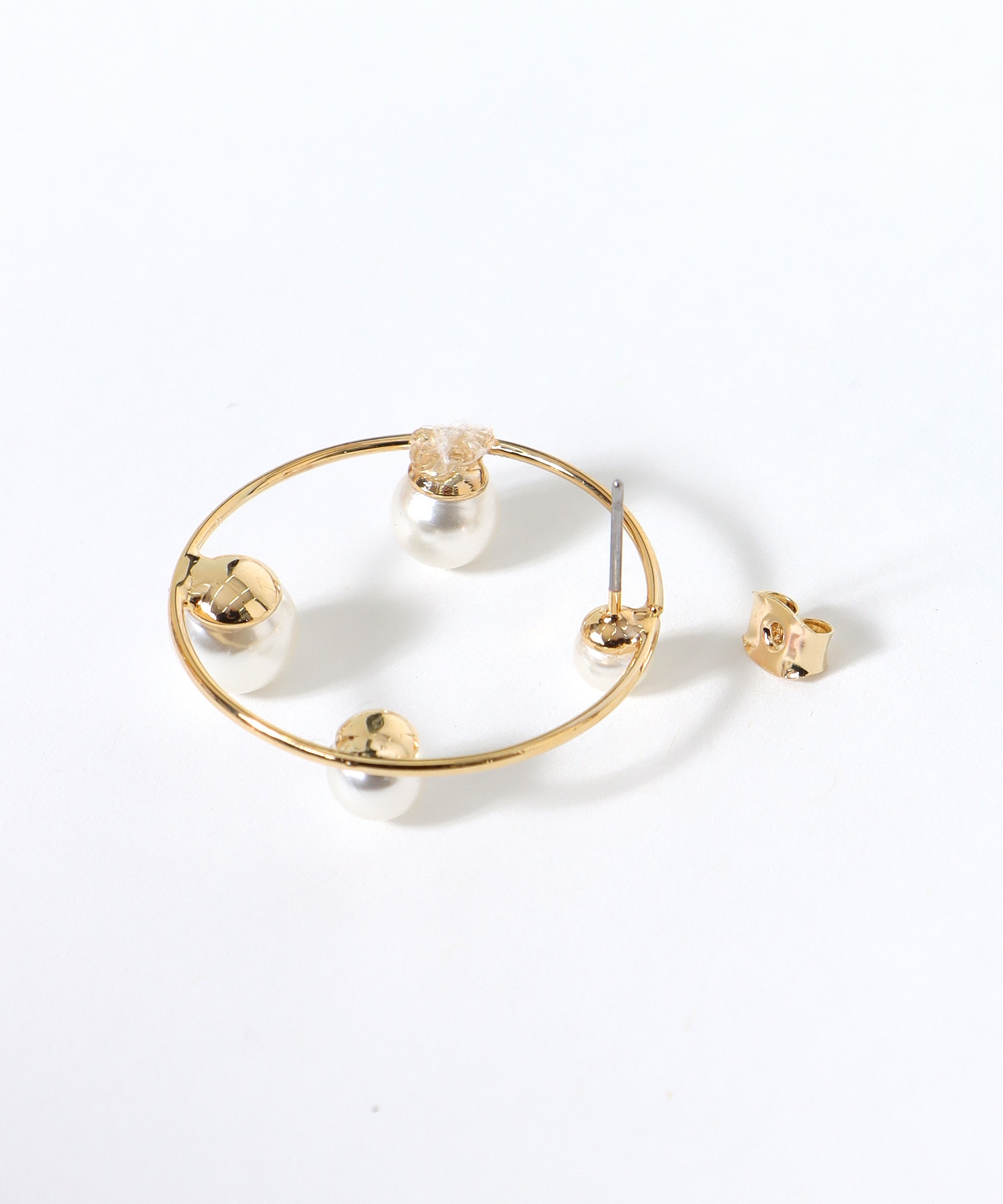 ドットパールフレームピアス