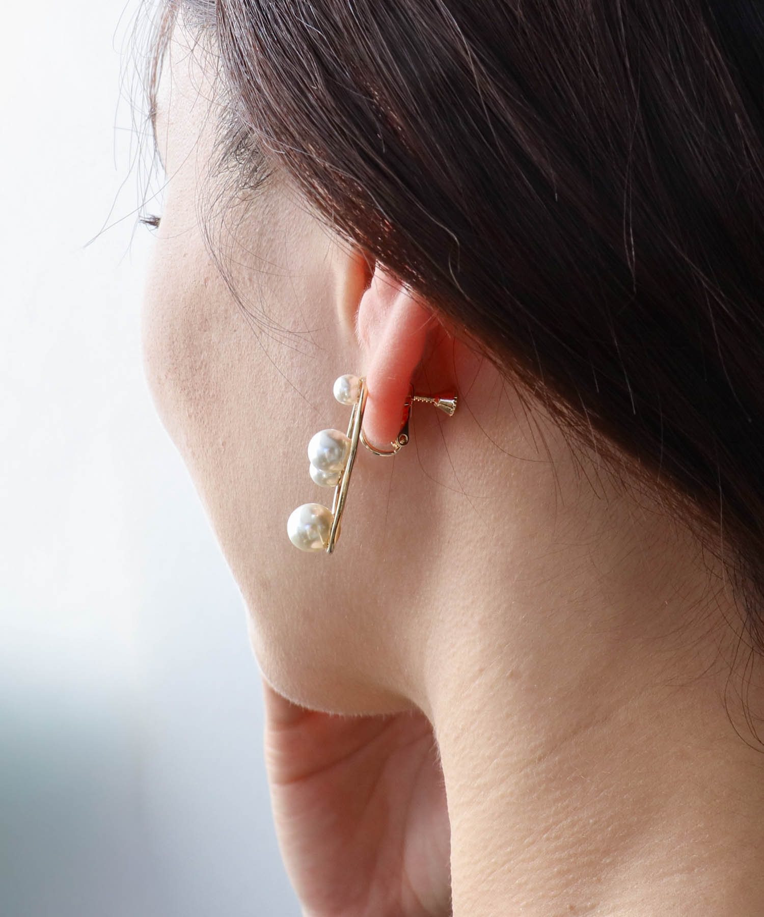 ドットパールフレームイヤリング