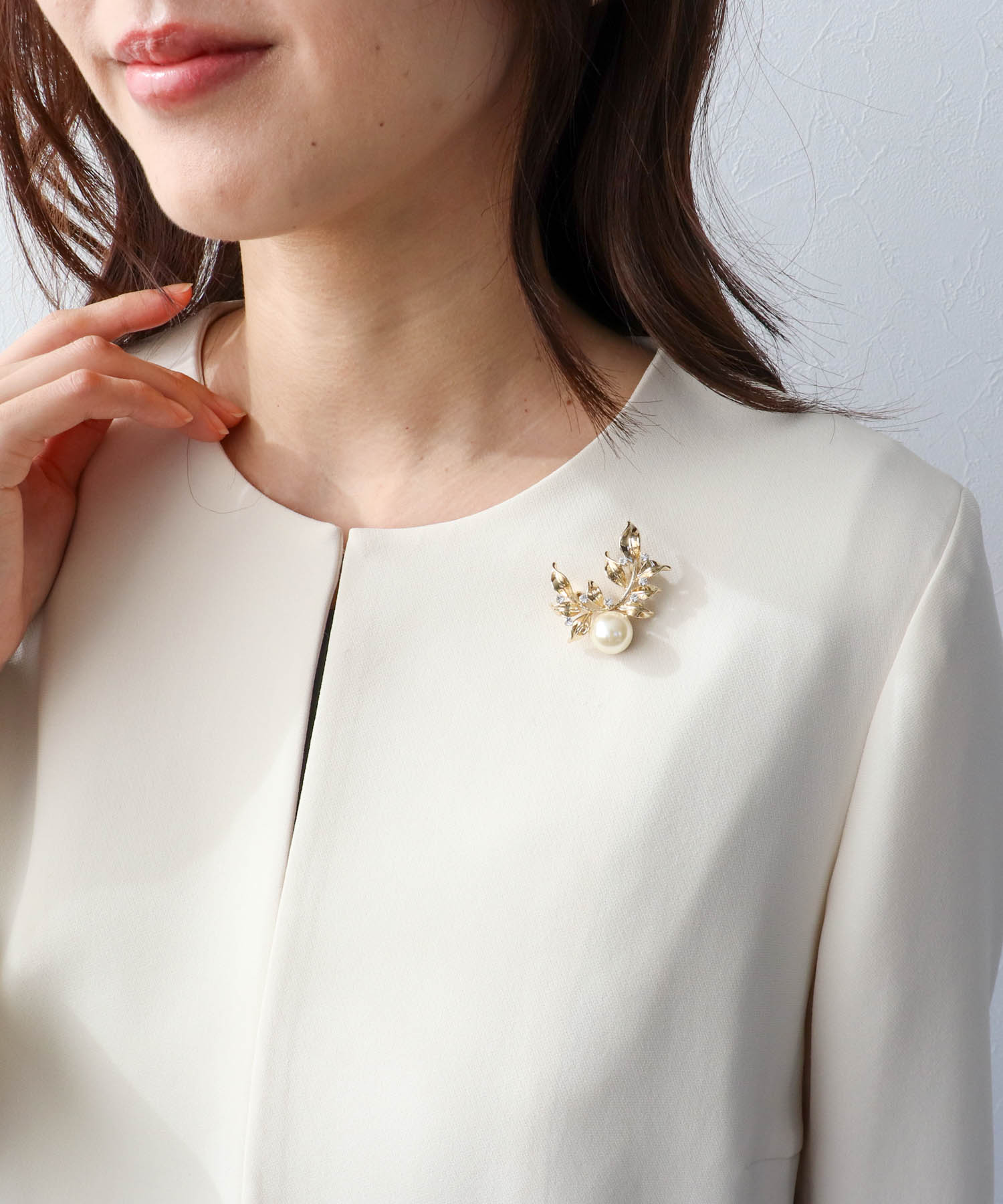 メタリーフパールブローチ