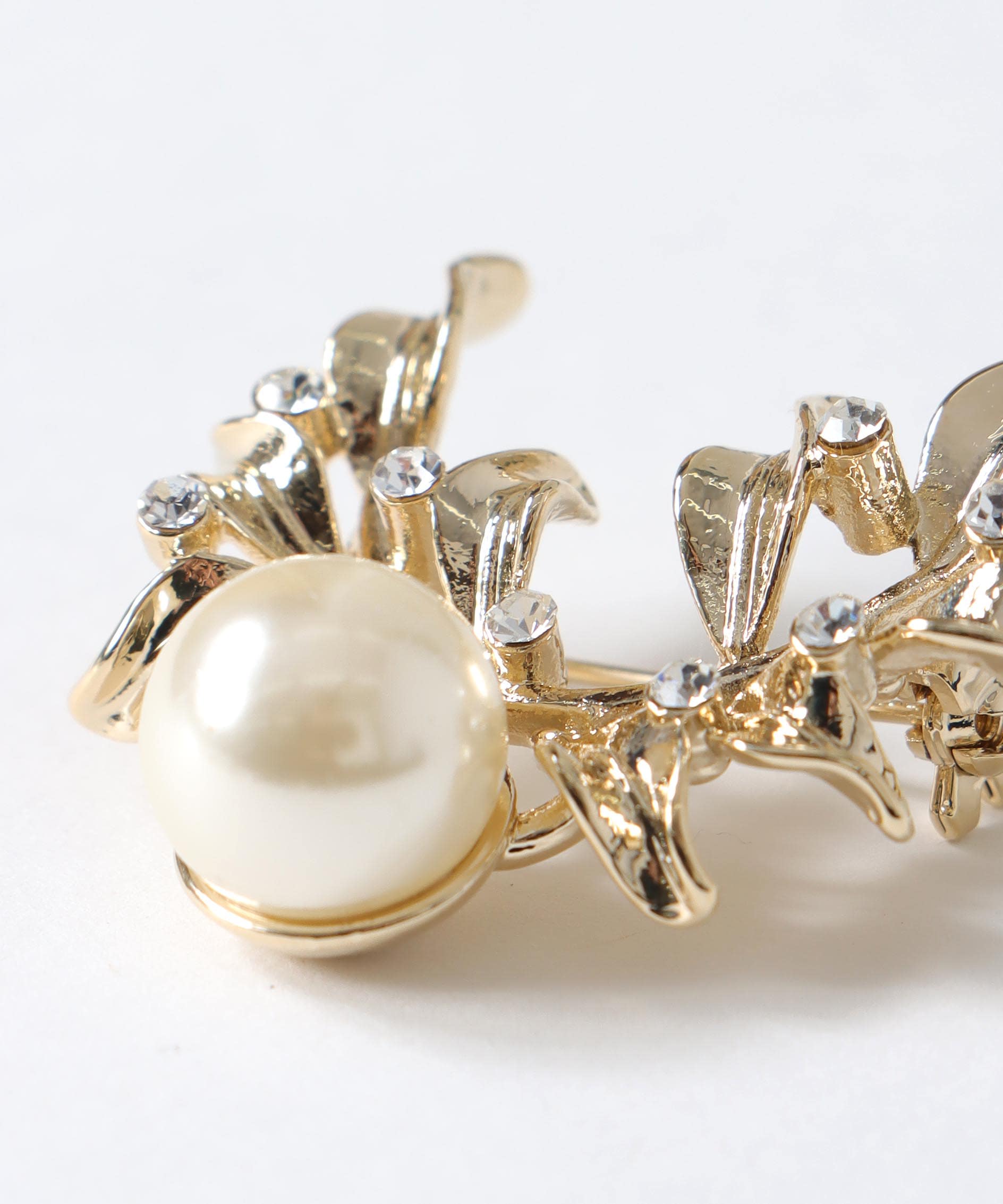 メタリーフパールブローチ