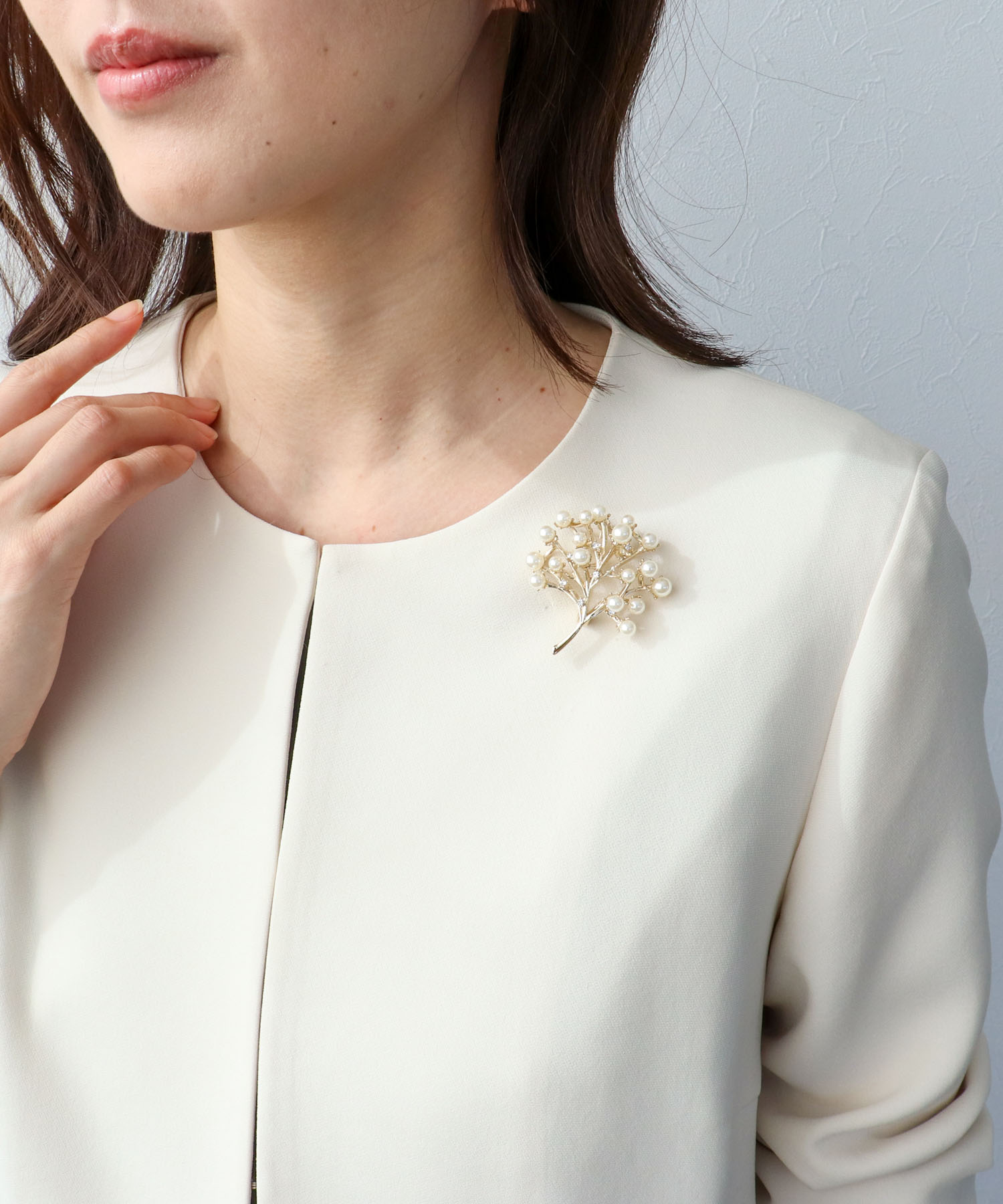 パールツリーブローチ