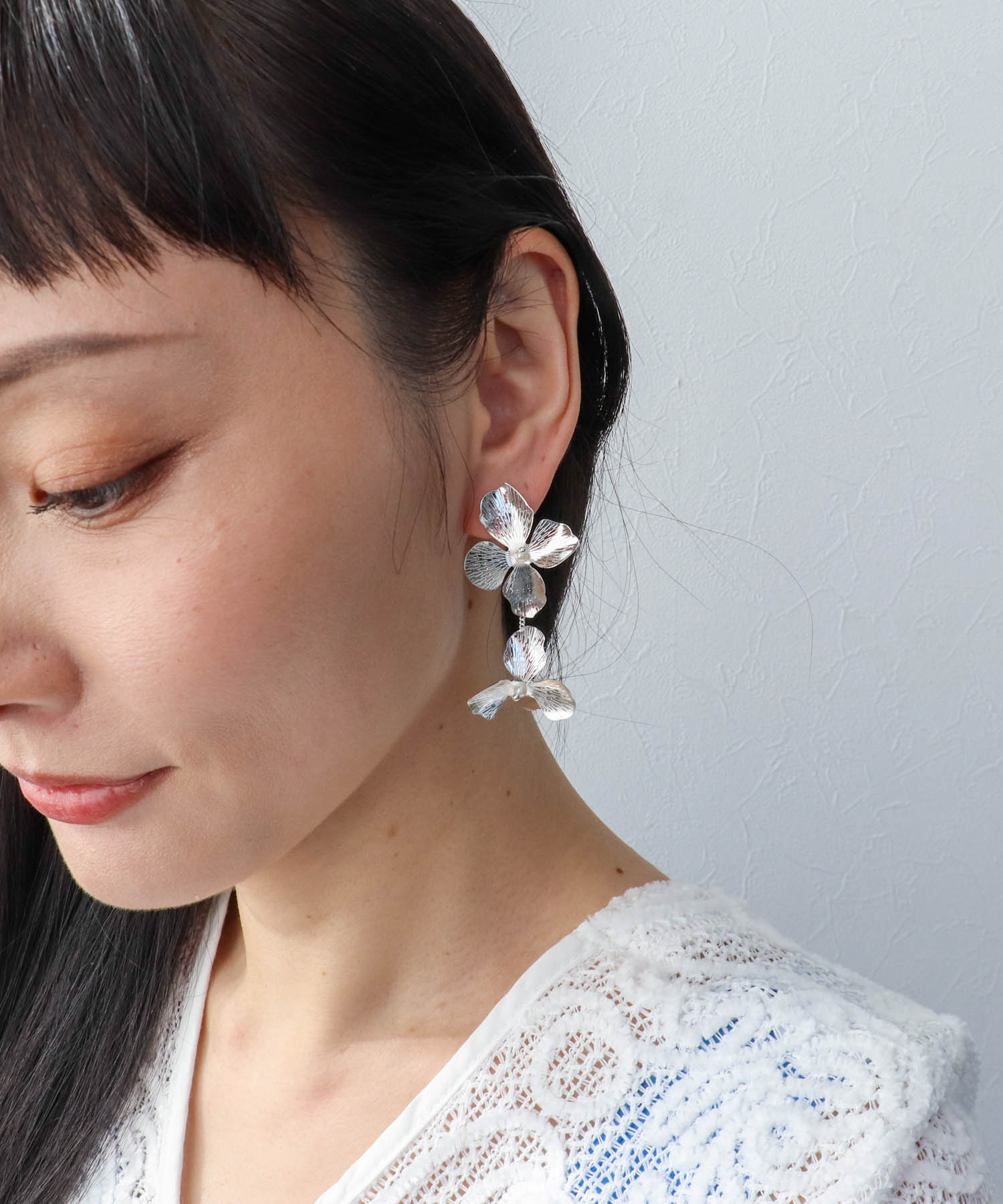 メタルフラワーイヤリング