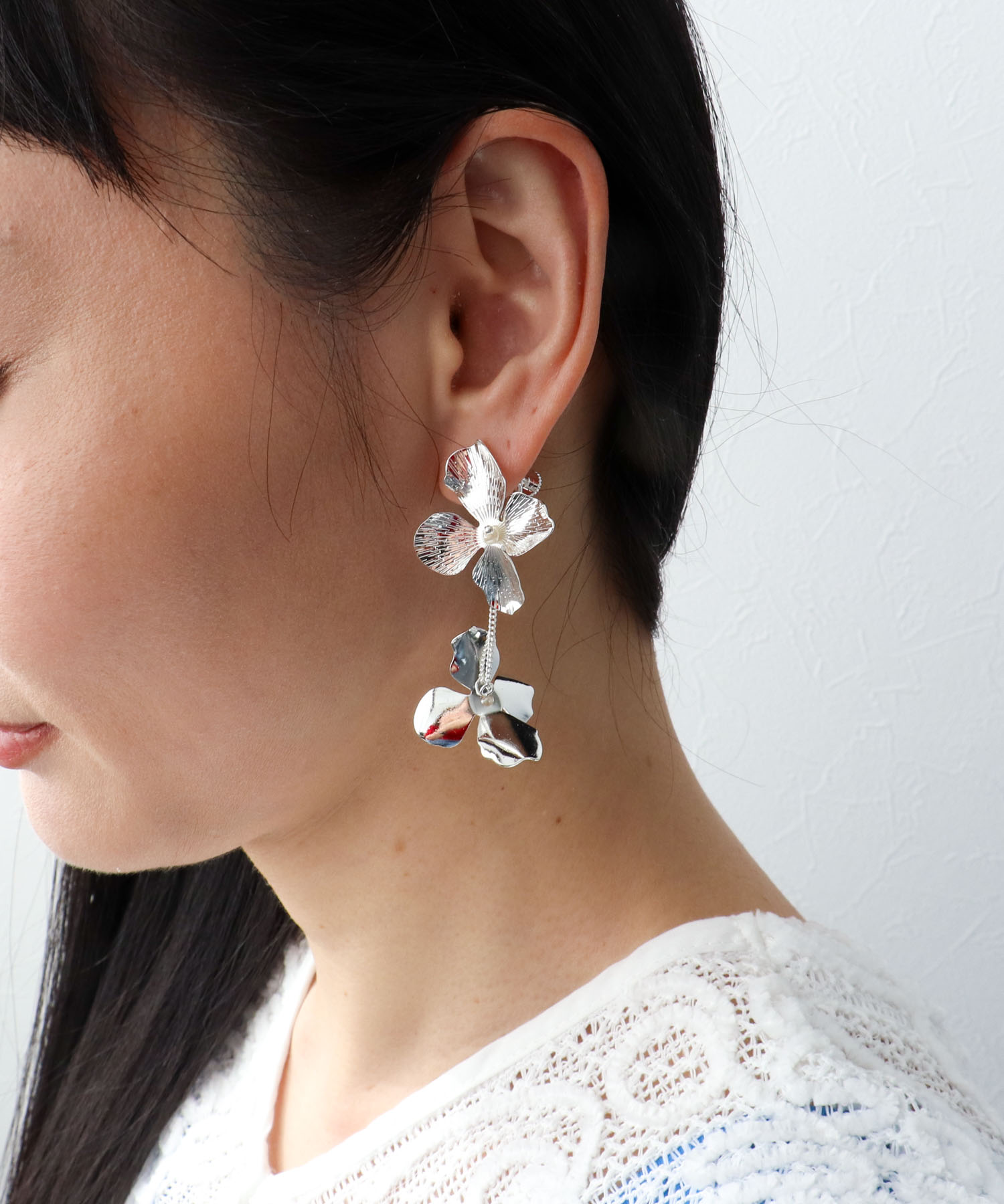 メタルフラワーイヤリング