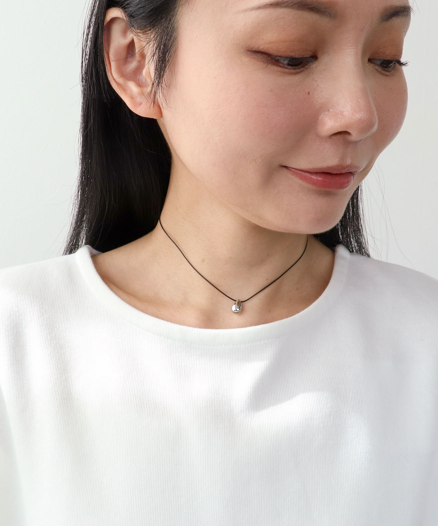 メタルドロップヒモネックレス