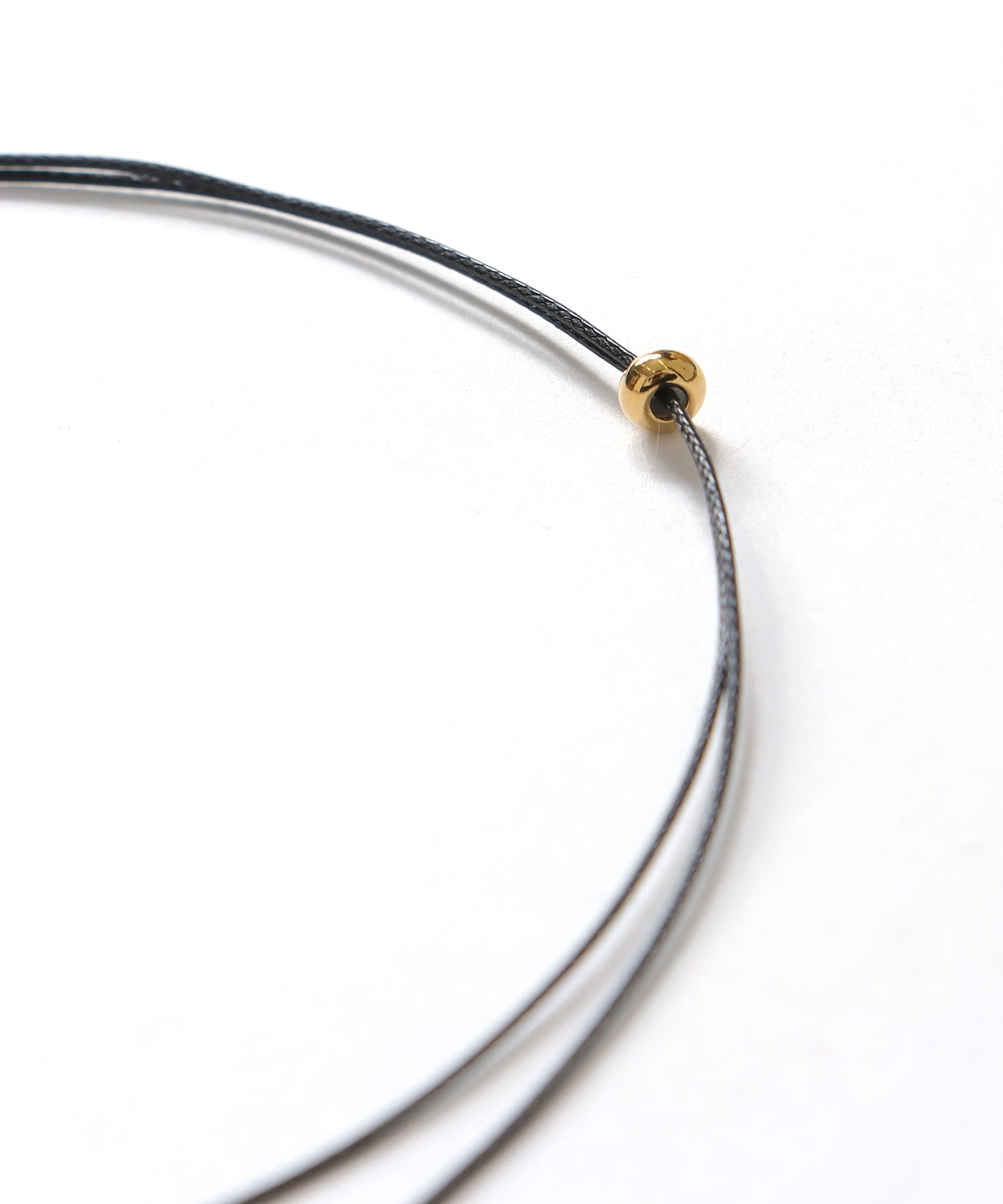 メタルドロップヒモネックレス