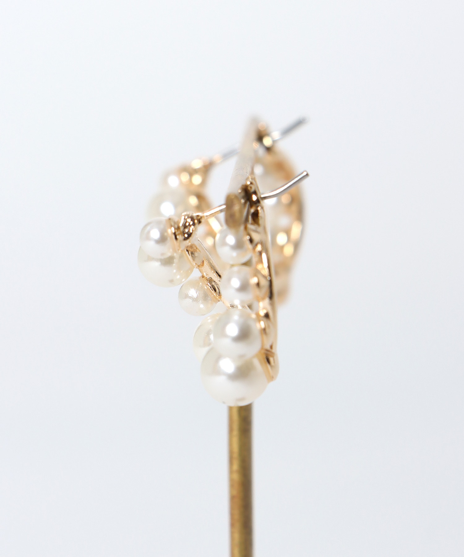 パールラウンドワンタッチピアス