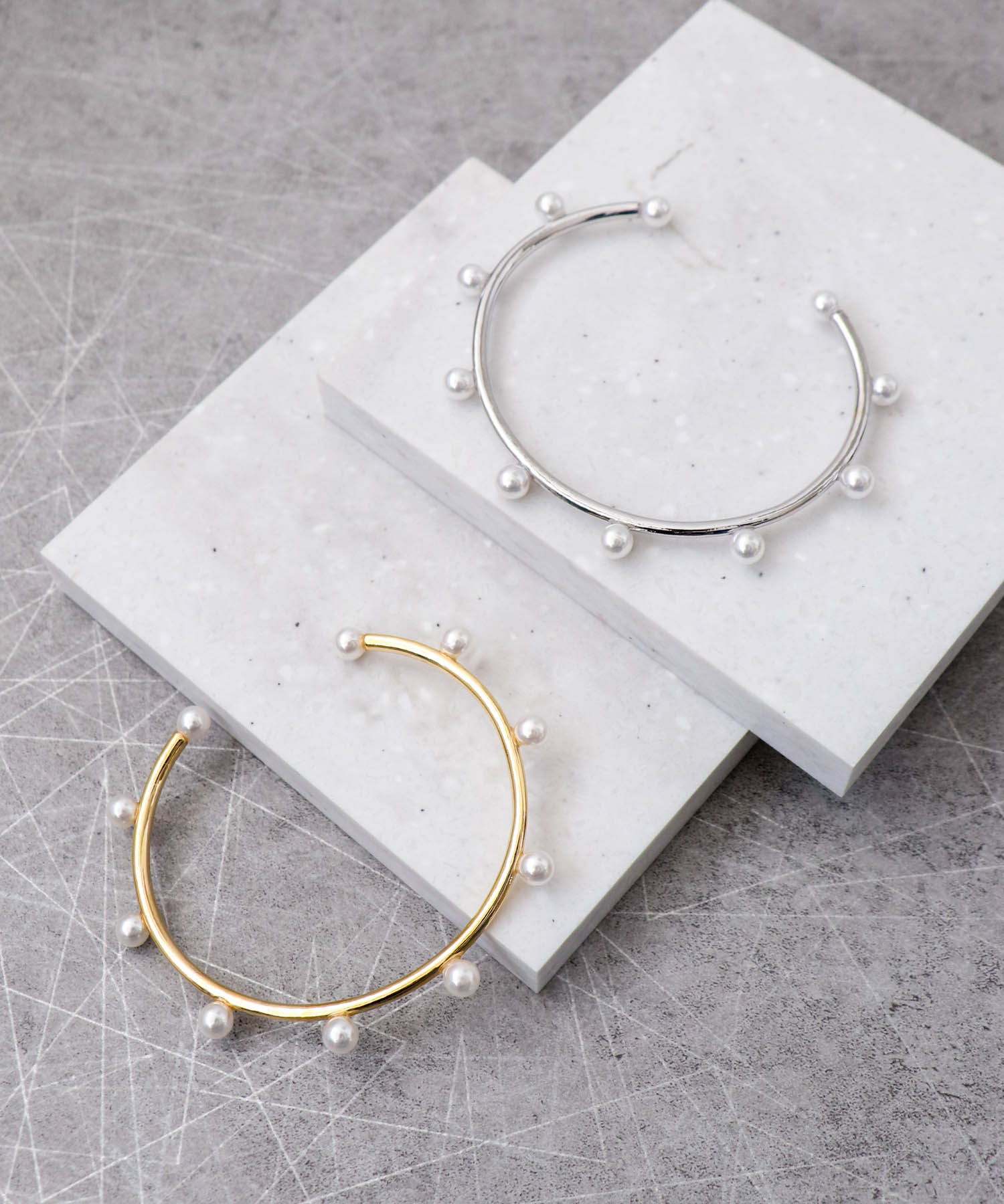 ドットパールバングル