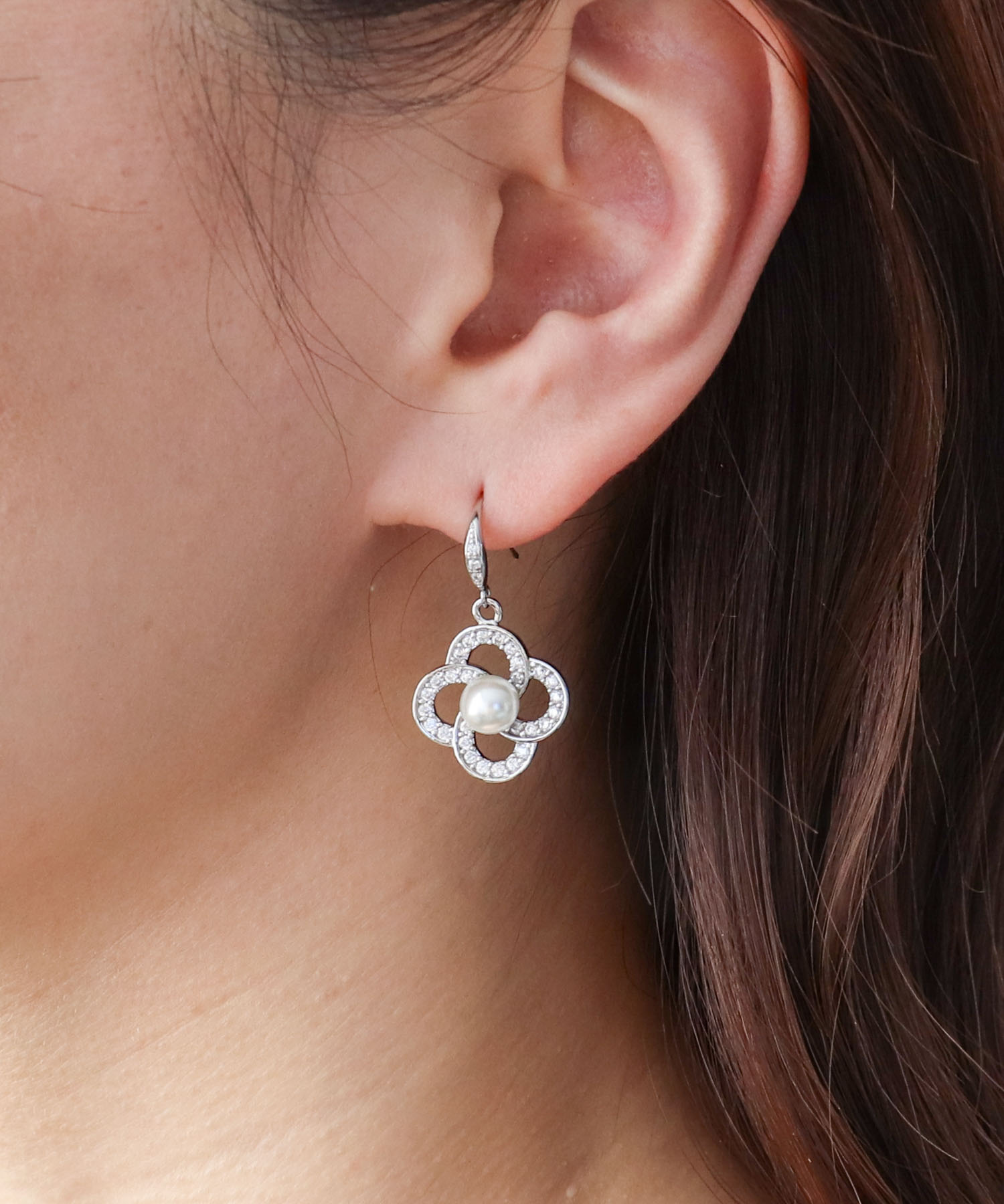 フラワービジュフックピアス