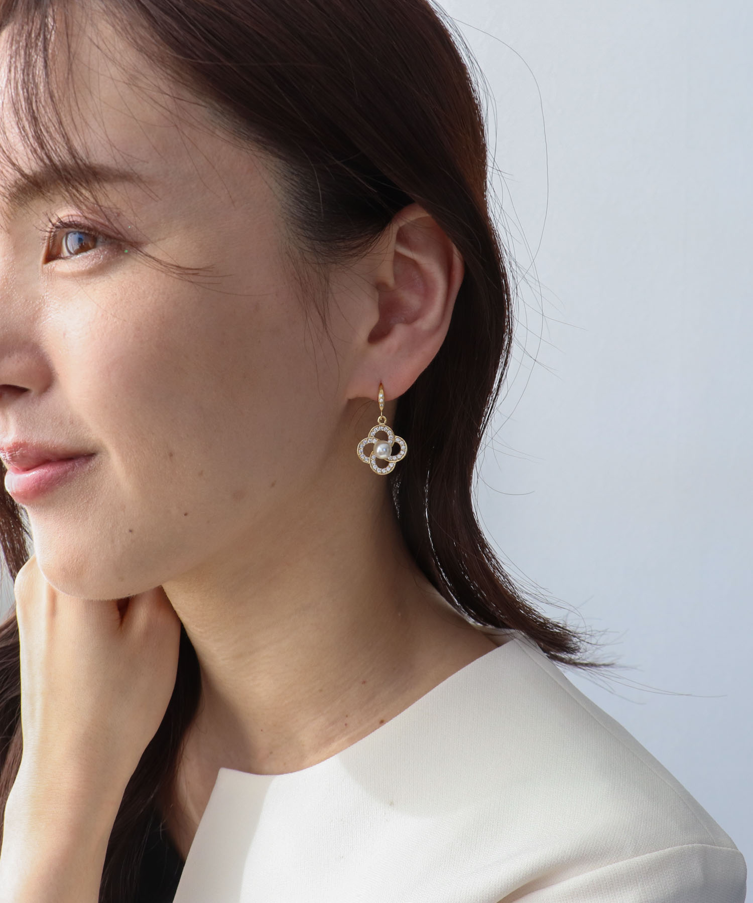 フラワービジュフックピアス