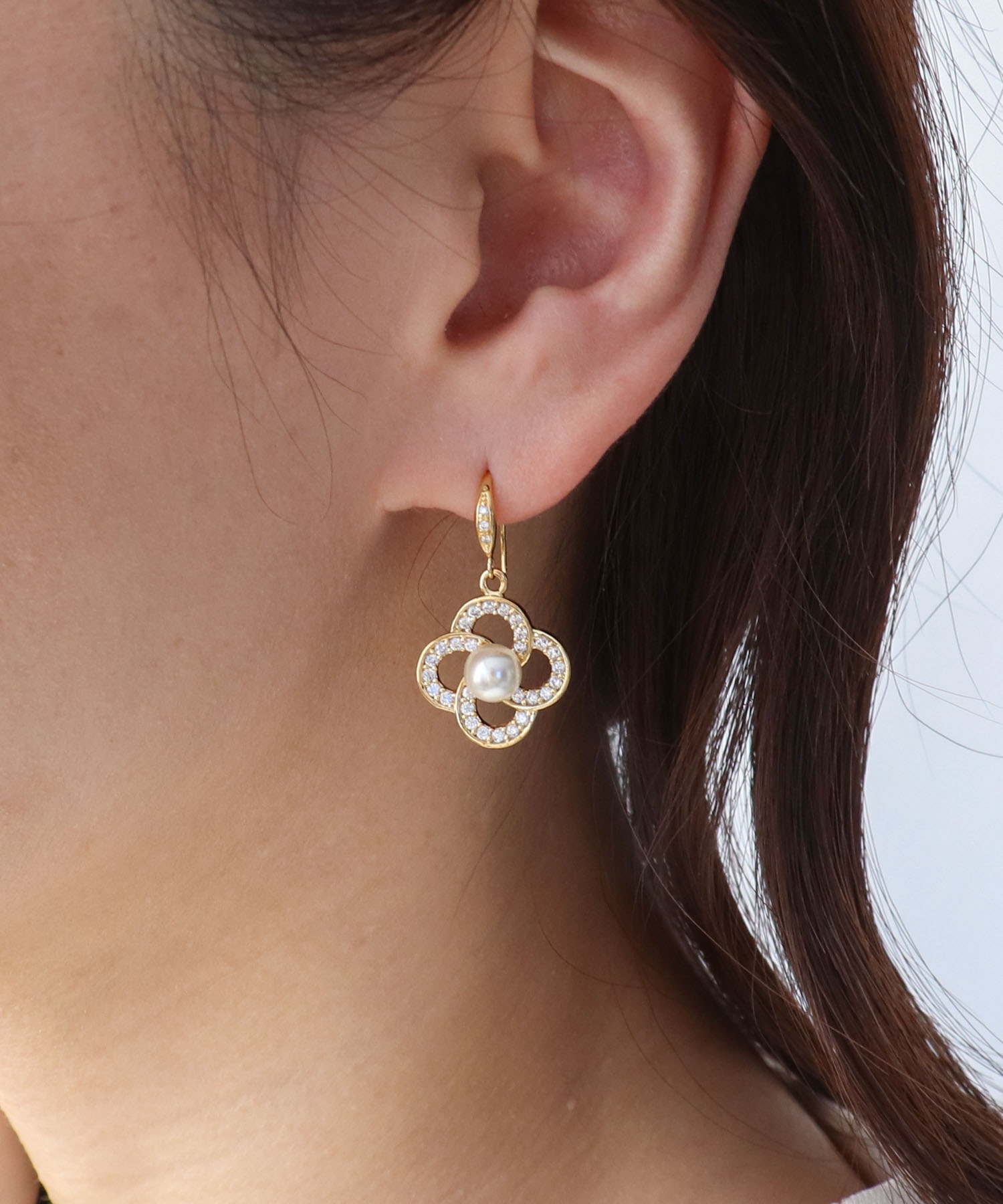 フラワービジュフックピアス