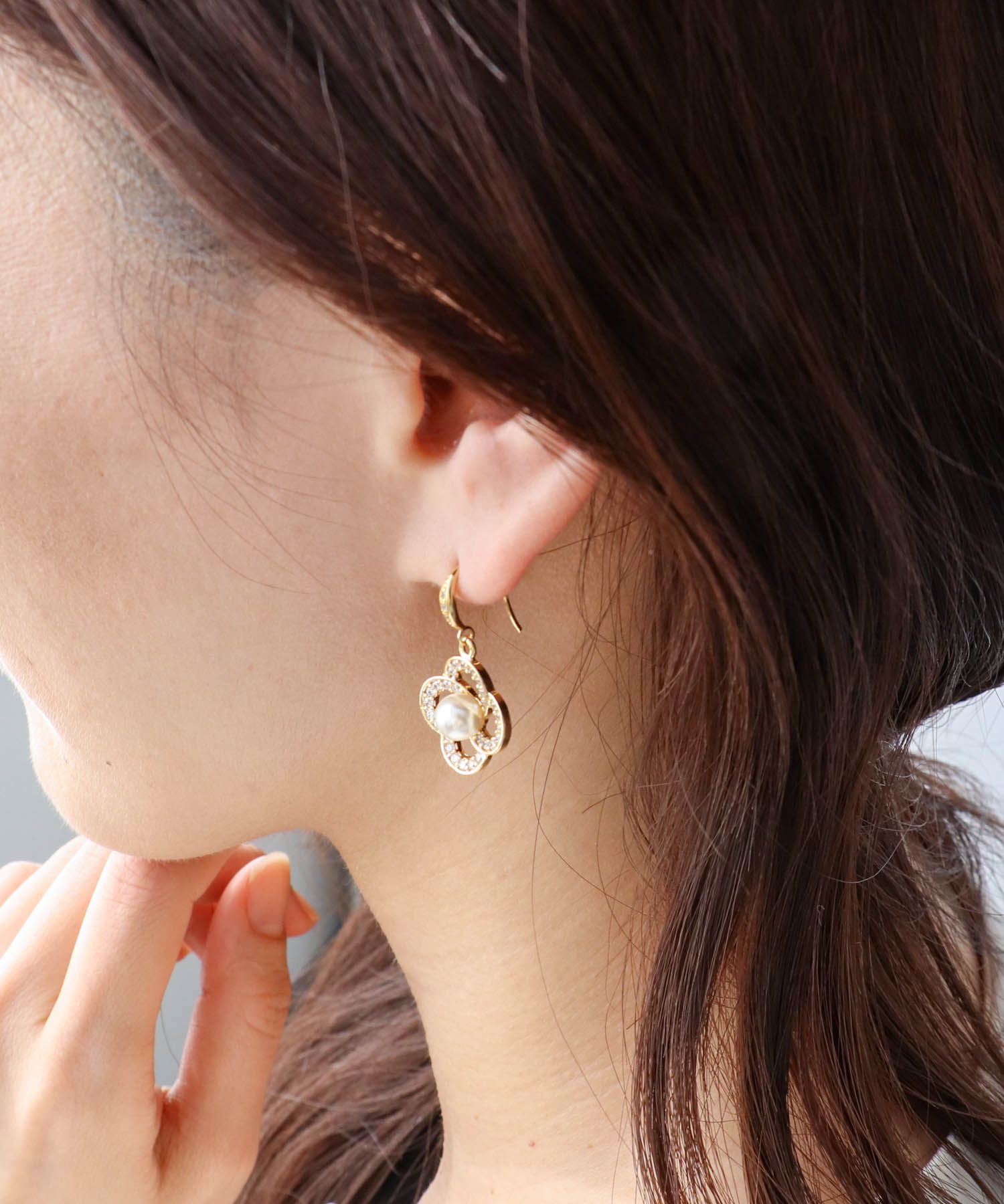 フラワービジュフックピアス